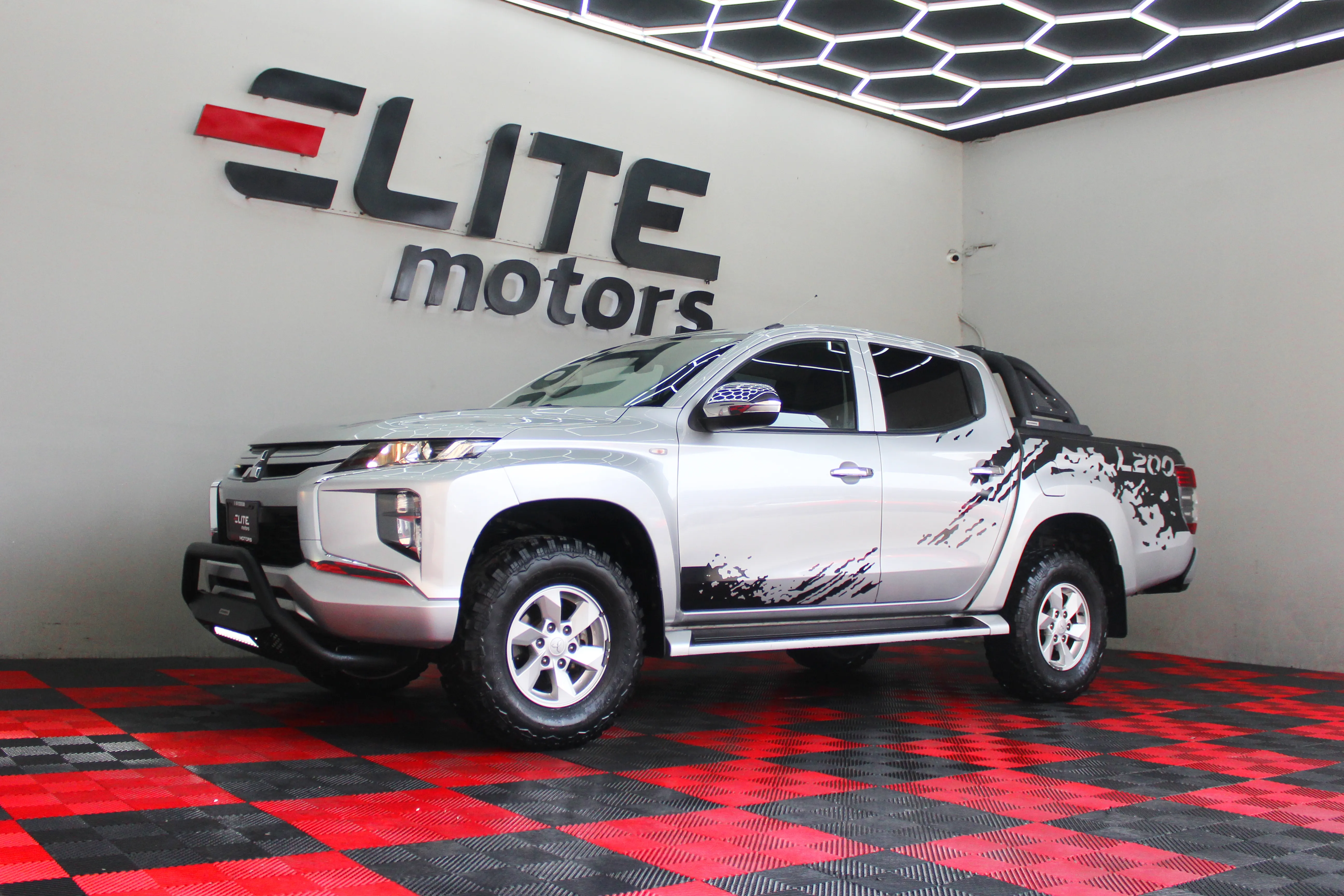 Mitsubishi L200 2021