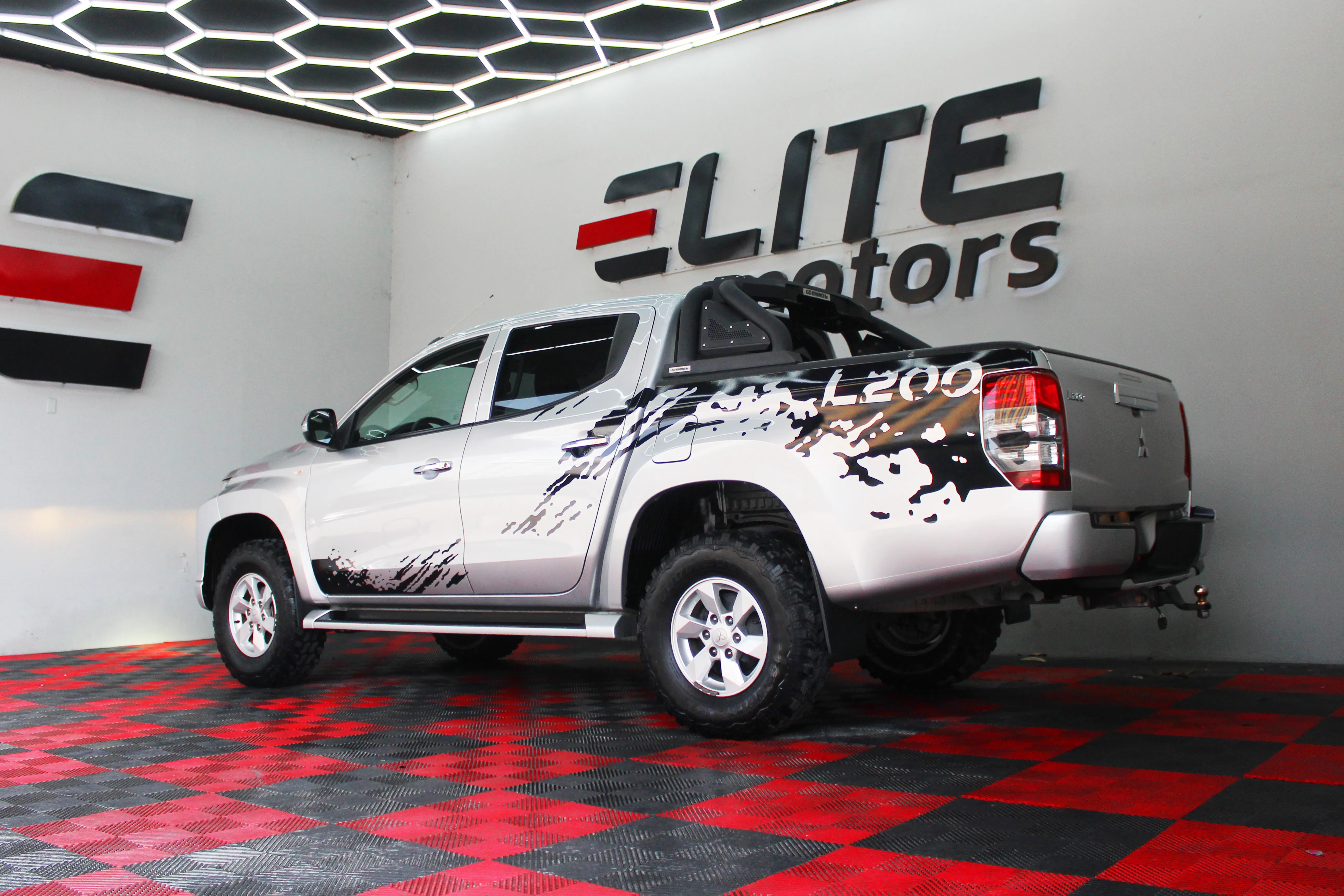 Mitsubishi L200 2021