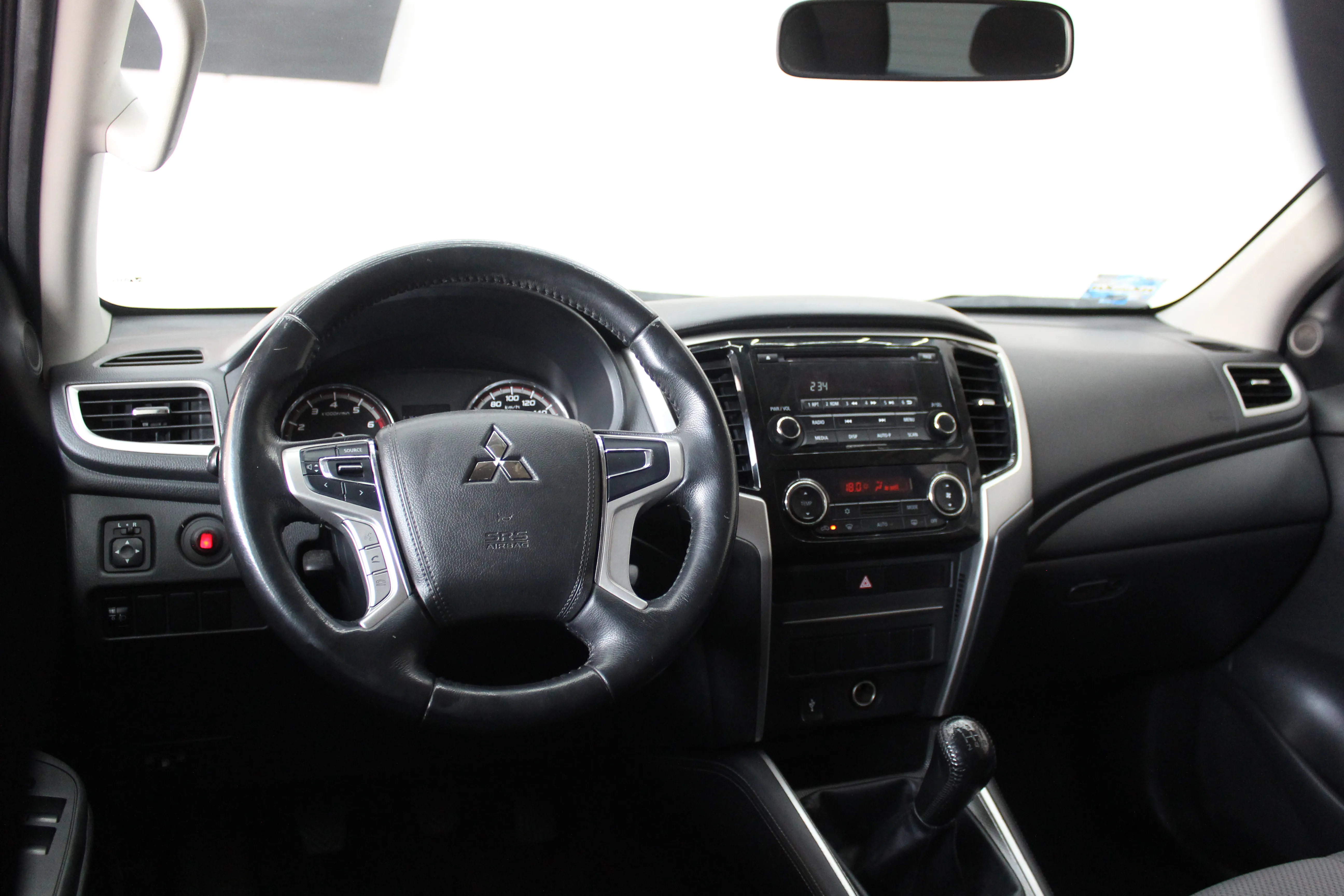 Mitsubishi L200 2021