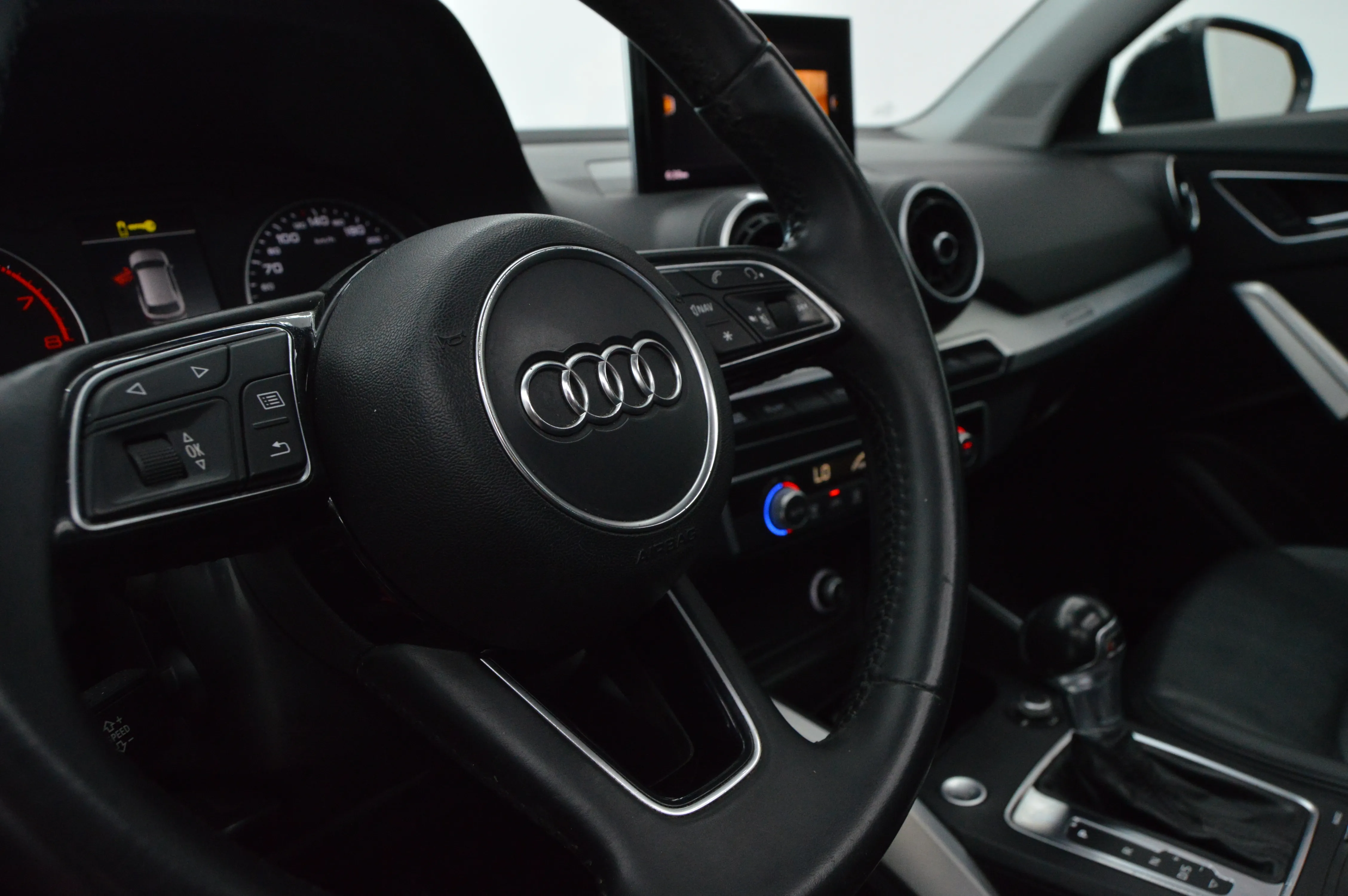 Audi Q2 35 TFSI SELECT 2020