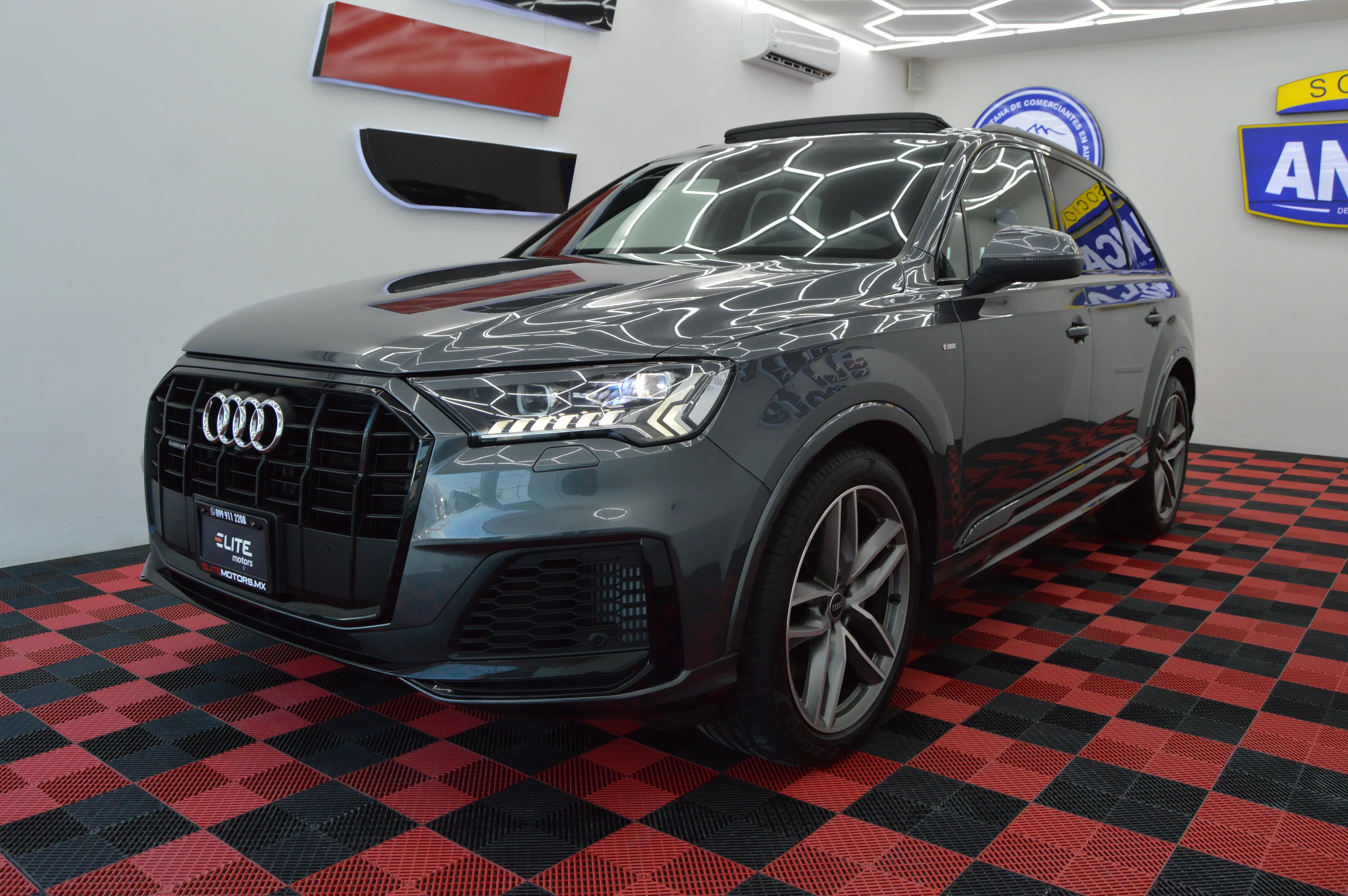 Audi Q7 S- LINE 2023