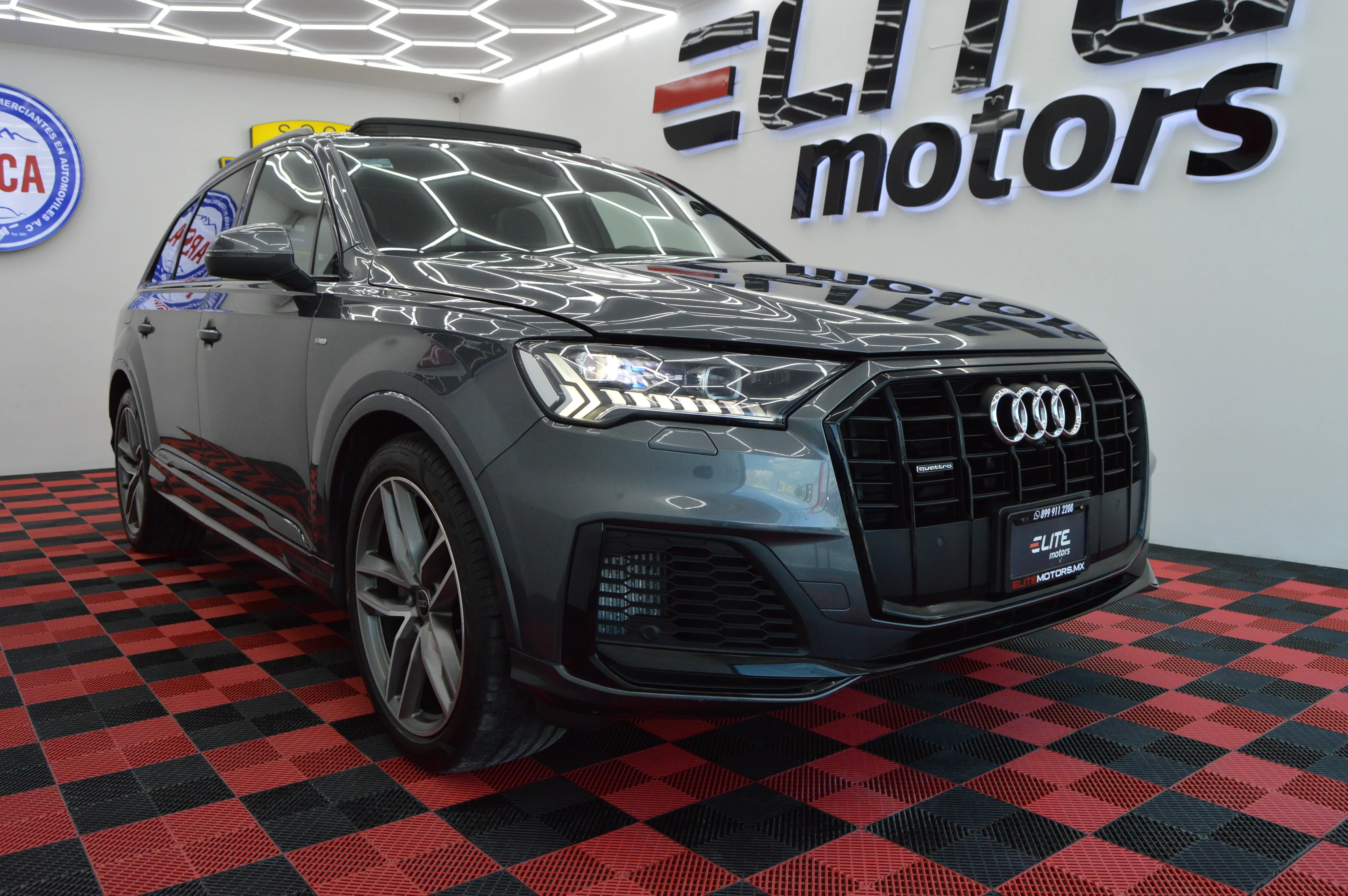 Audi Q7 S- LINE 2023