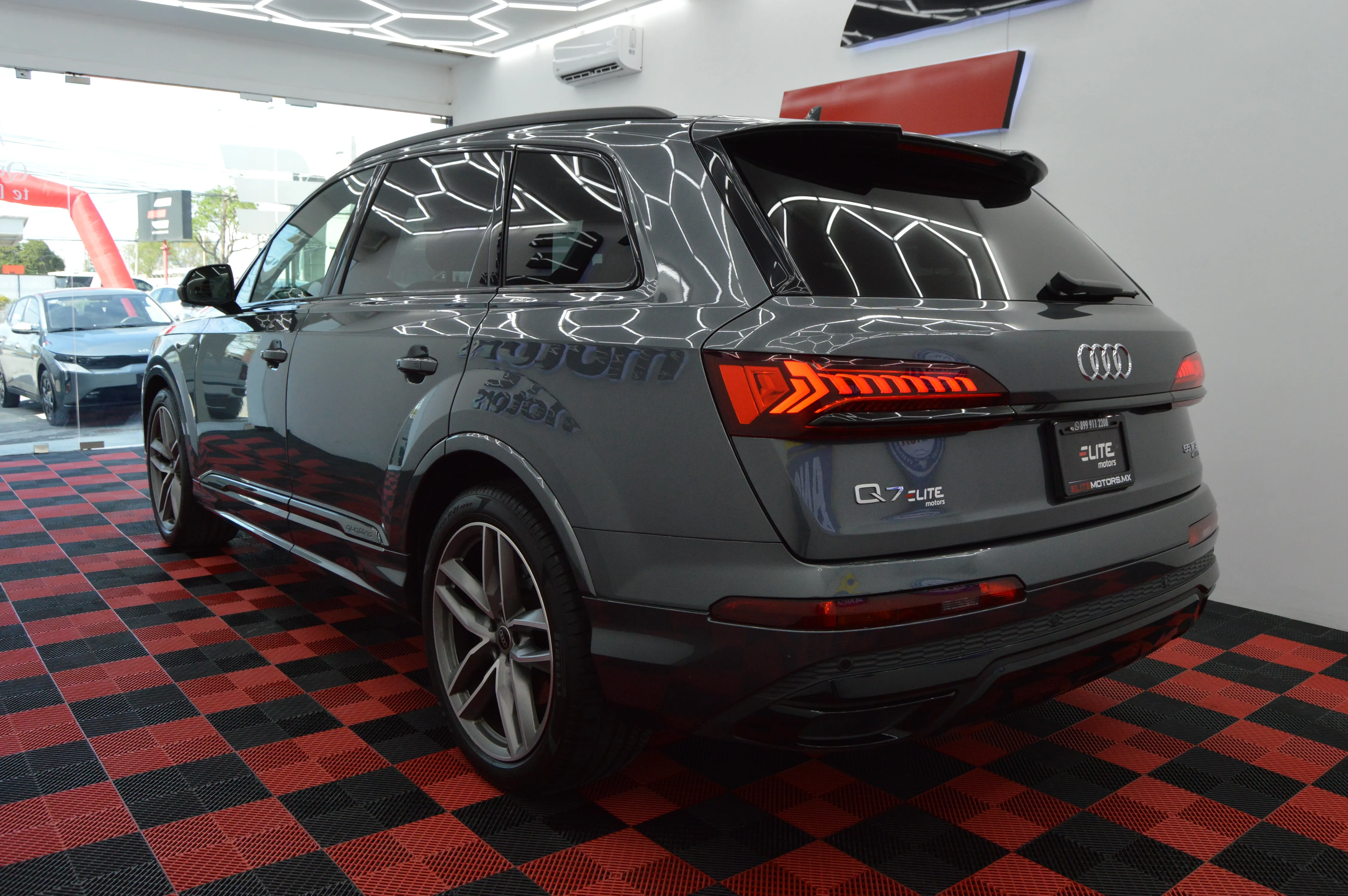 Audi Q7 S- LINE 2023