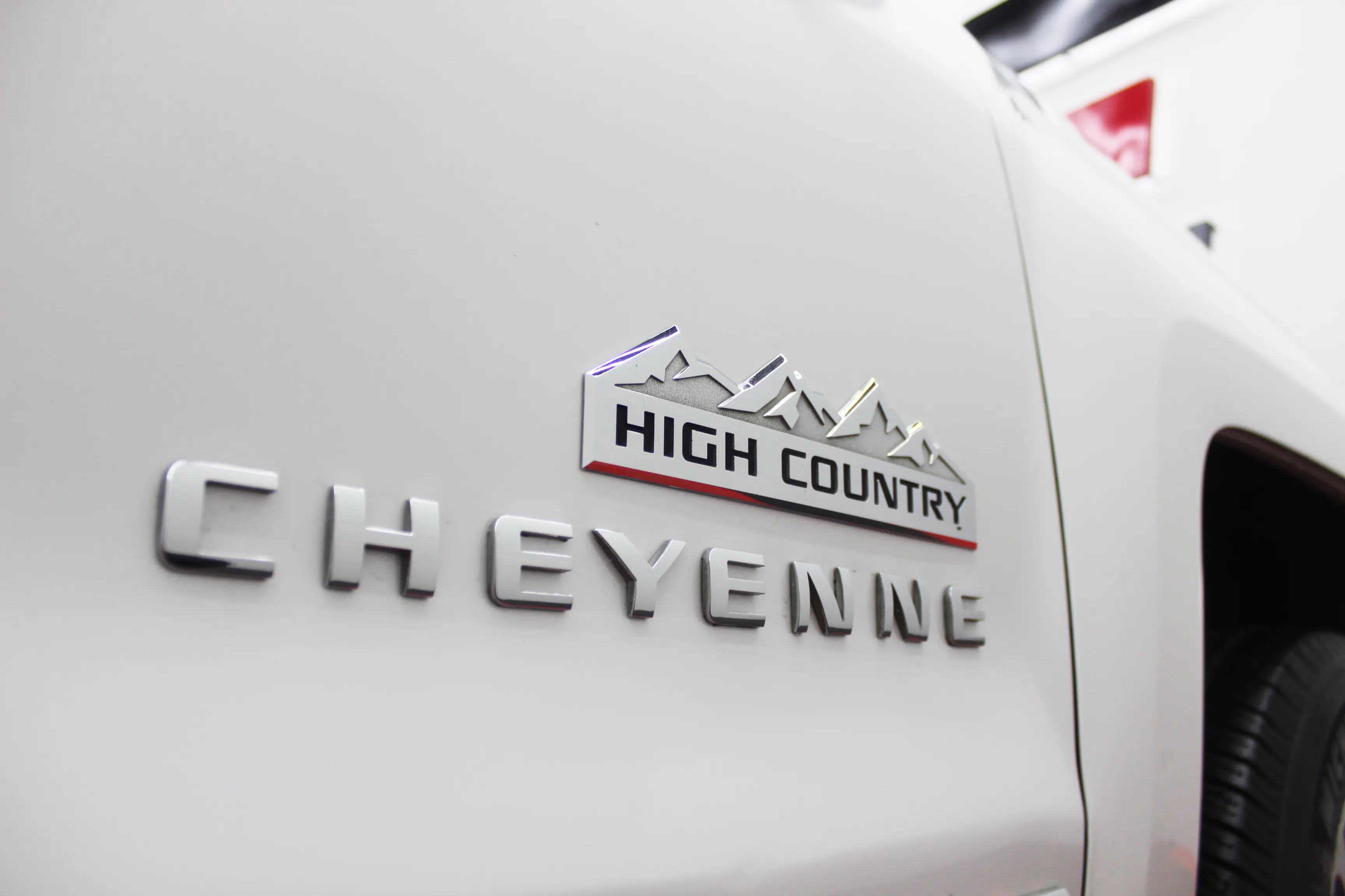Chevrolet Cheyenne High Country 2018