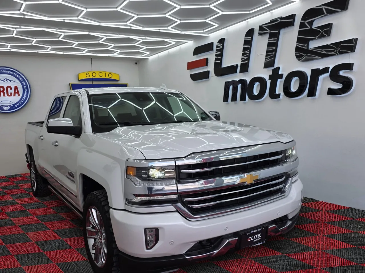 Chevrolet Cheyenne High Country 2018
