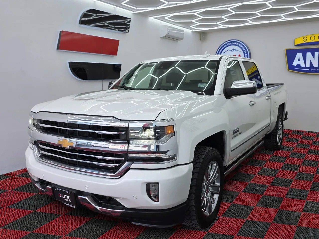Chevrolet Cheyenne High Country 2018