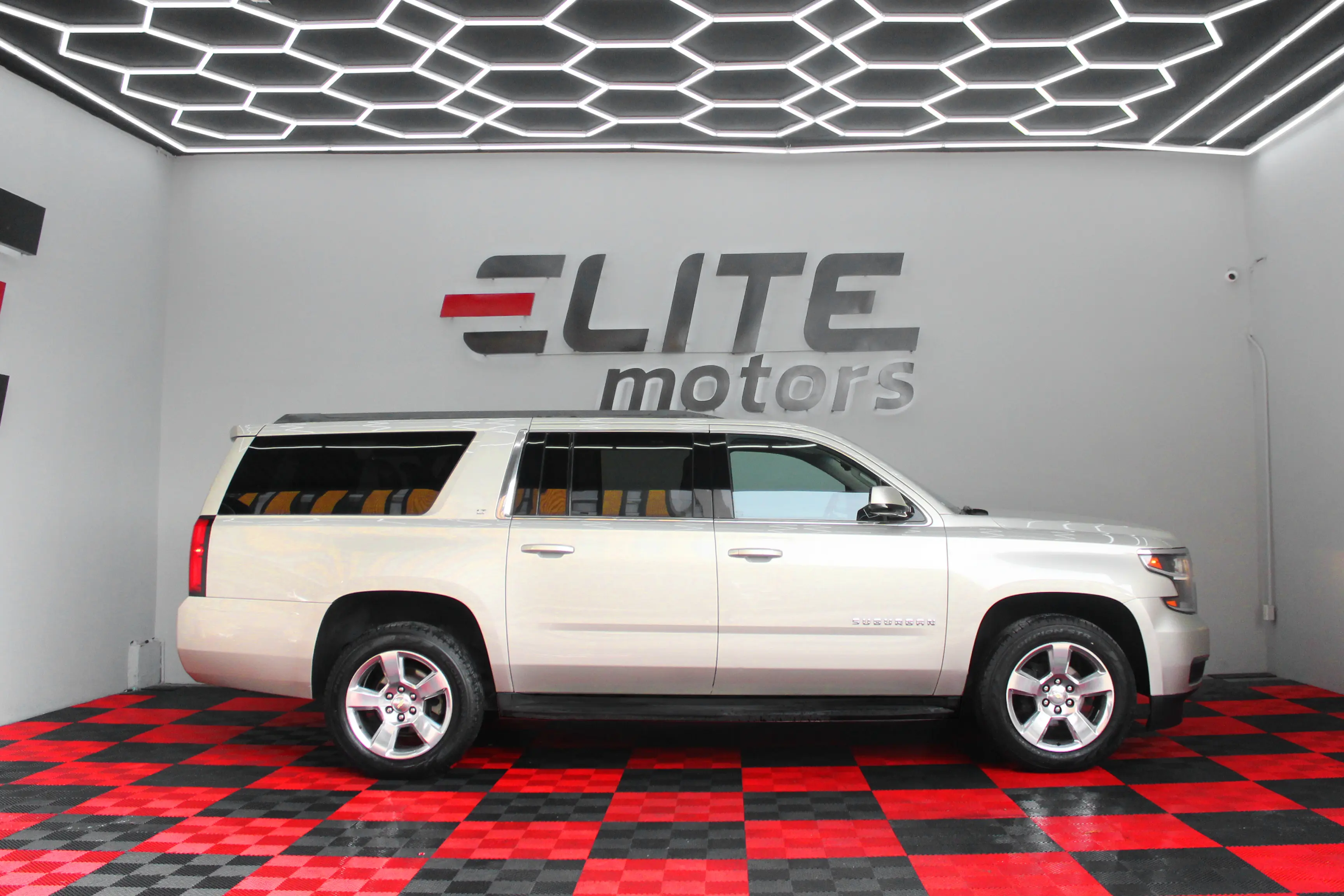 Chevrolet Suburban LT 2015