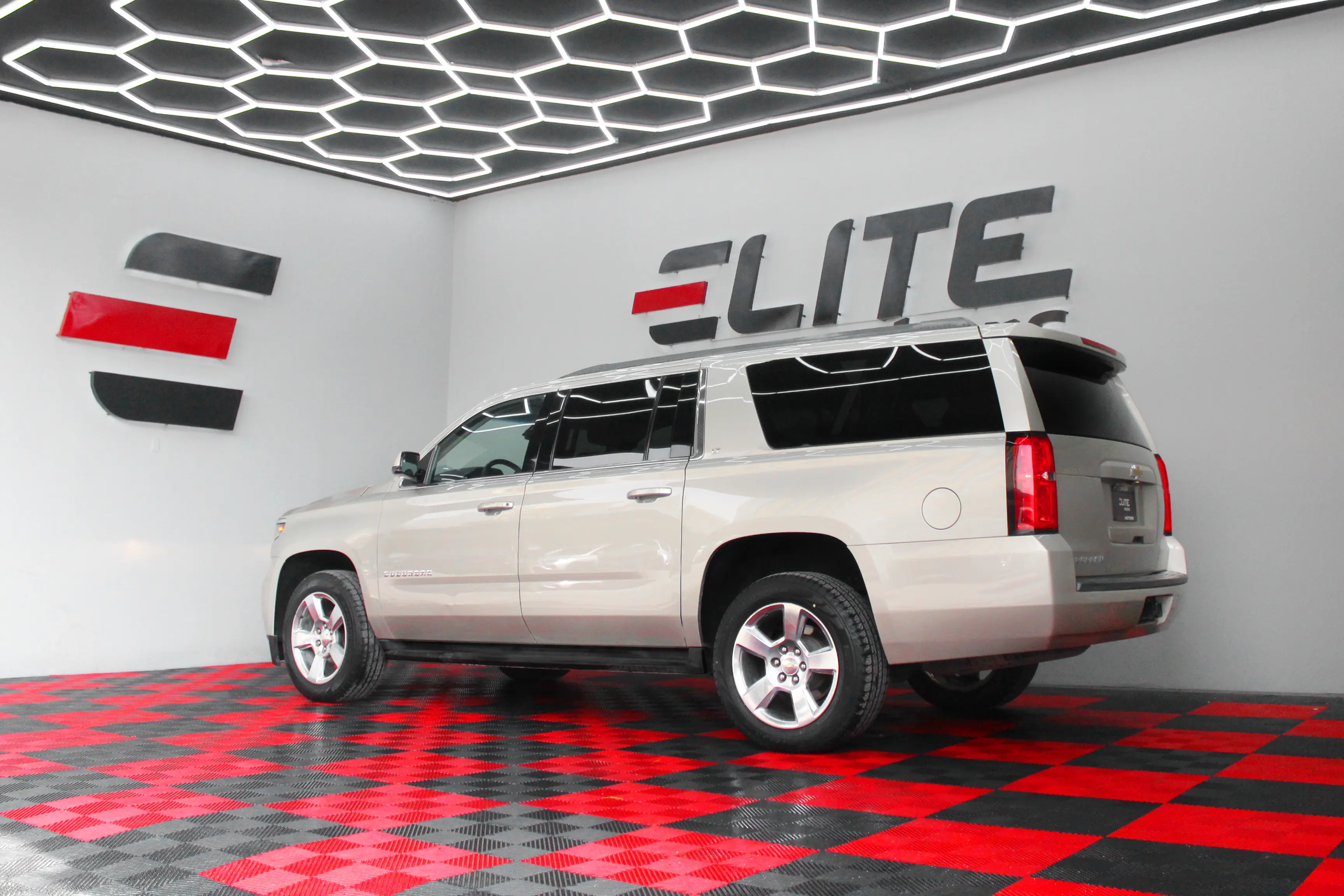 Chevrolet Suburban LT 2015