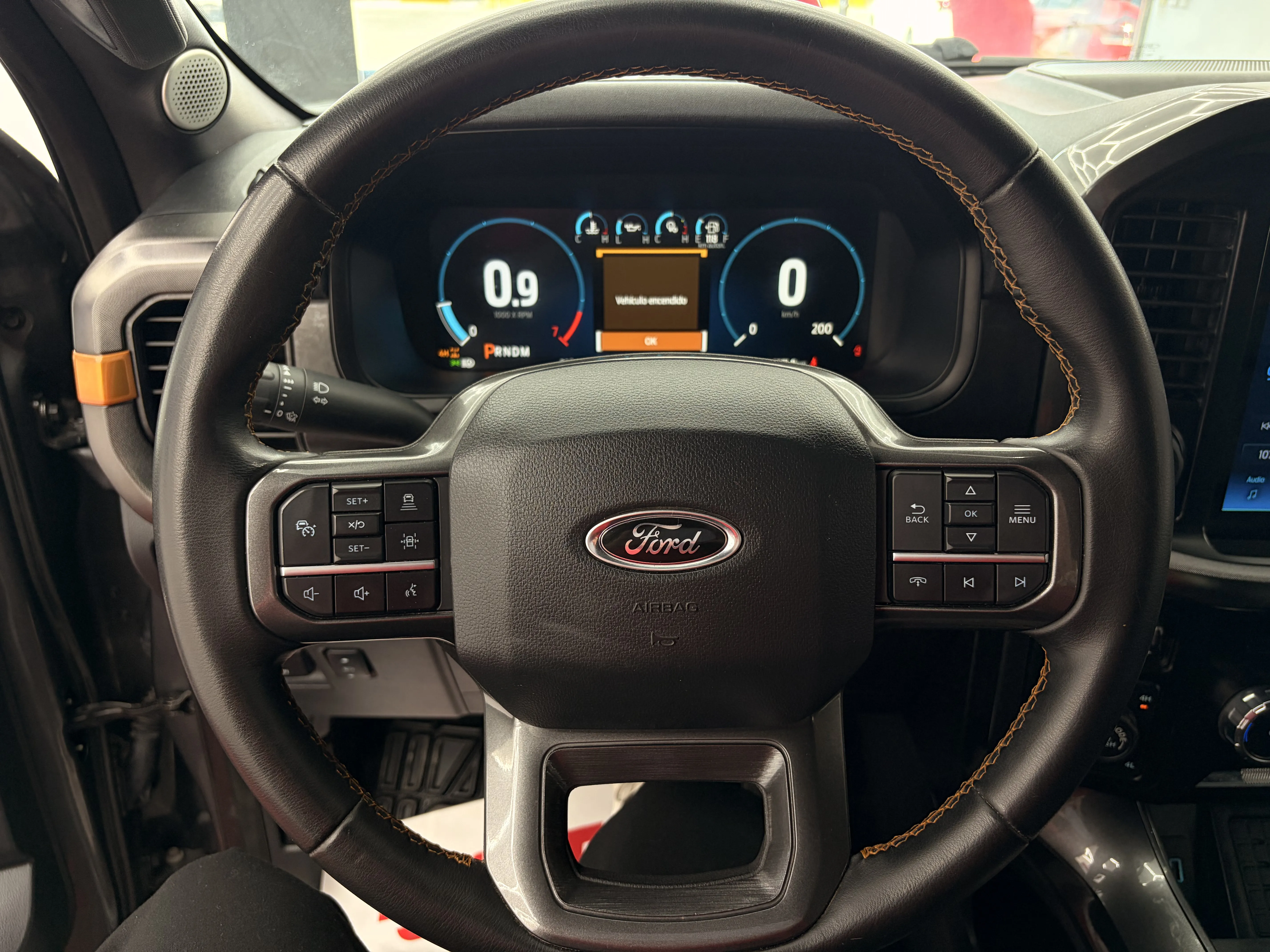 Ford LOBO 4X4 TREMOR HIGH 2023