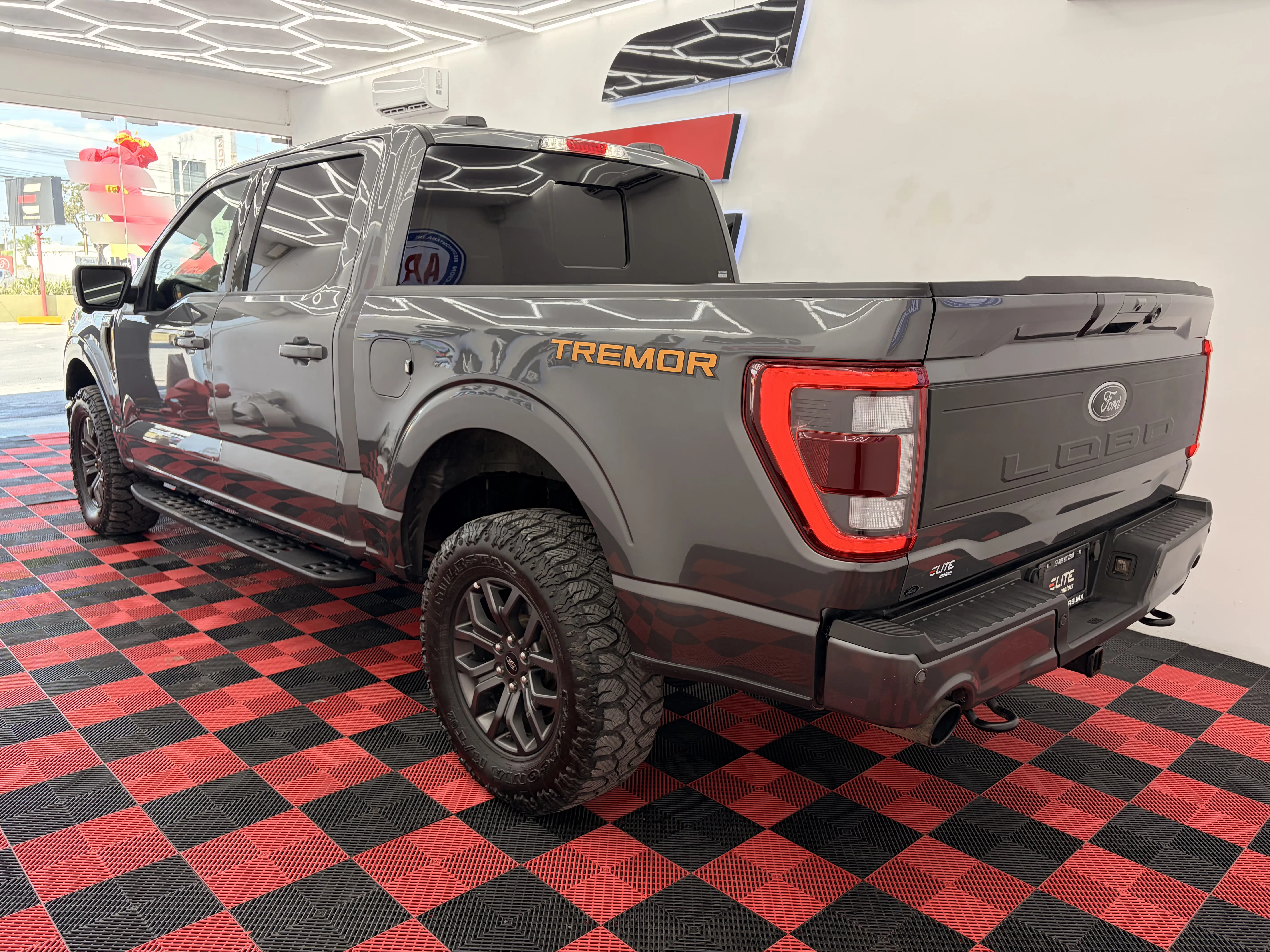Ford LOBO 4X4 TREMOR HIGH 2023