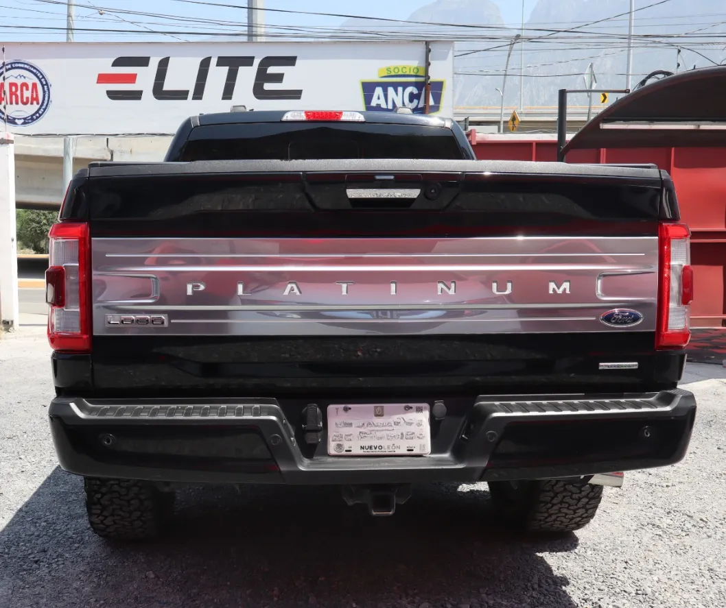 Ford LOBO CREW CAB 2022