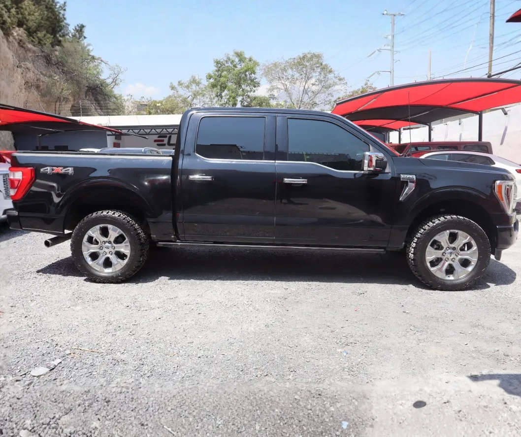 Ford LOBO CREW CAB 2022