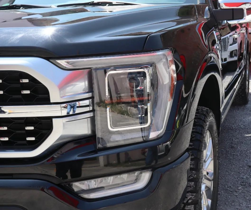 Ford LOBO CREW CAB 2022