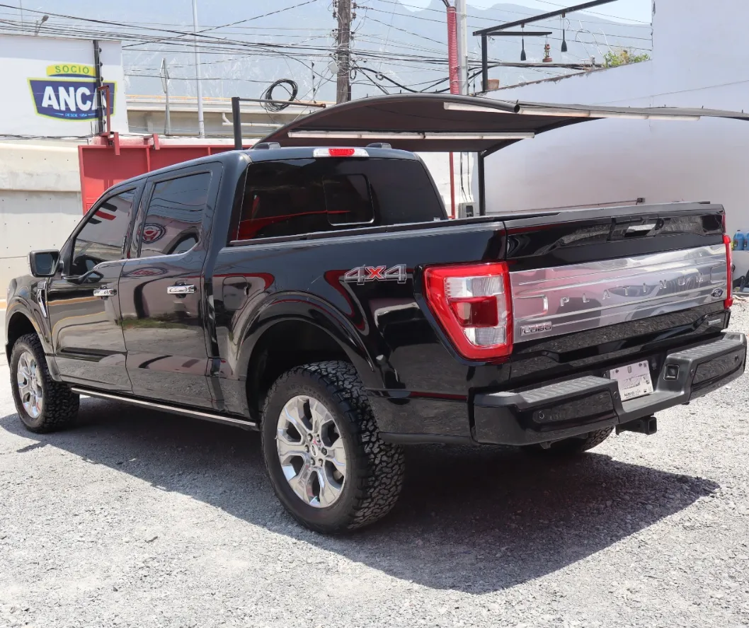 Ford LOBO CREW CAB 2022