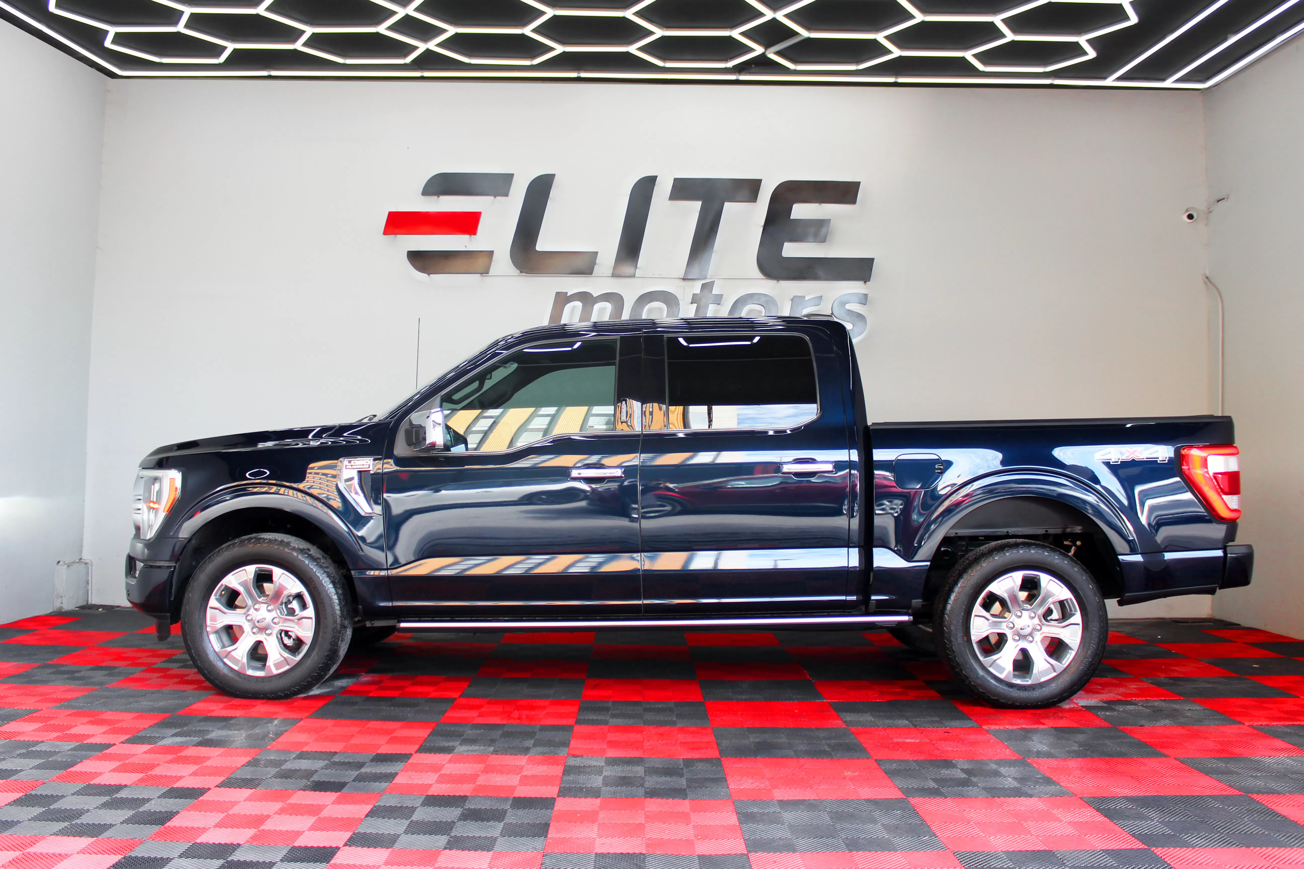 Ford Lobo Platinum 2023