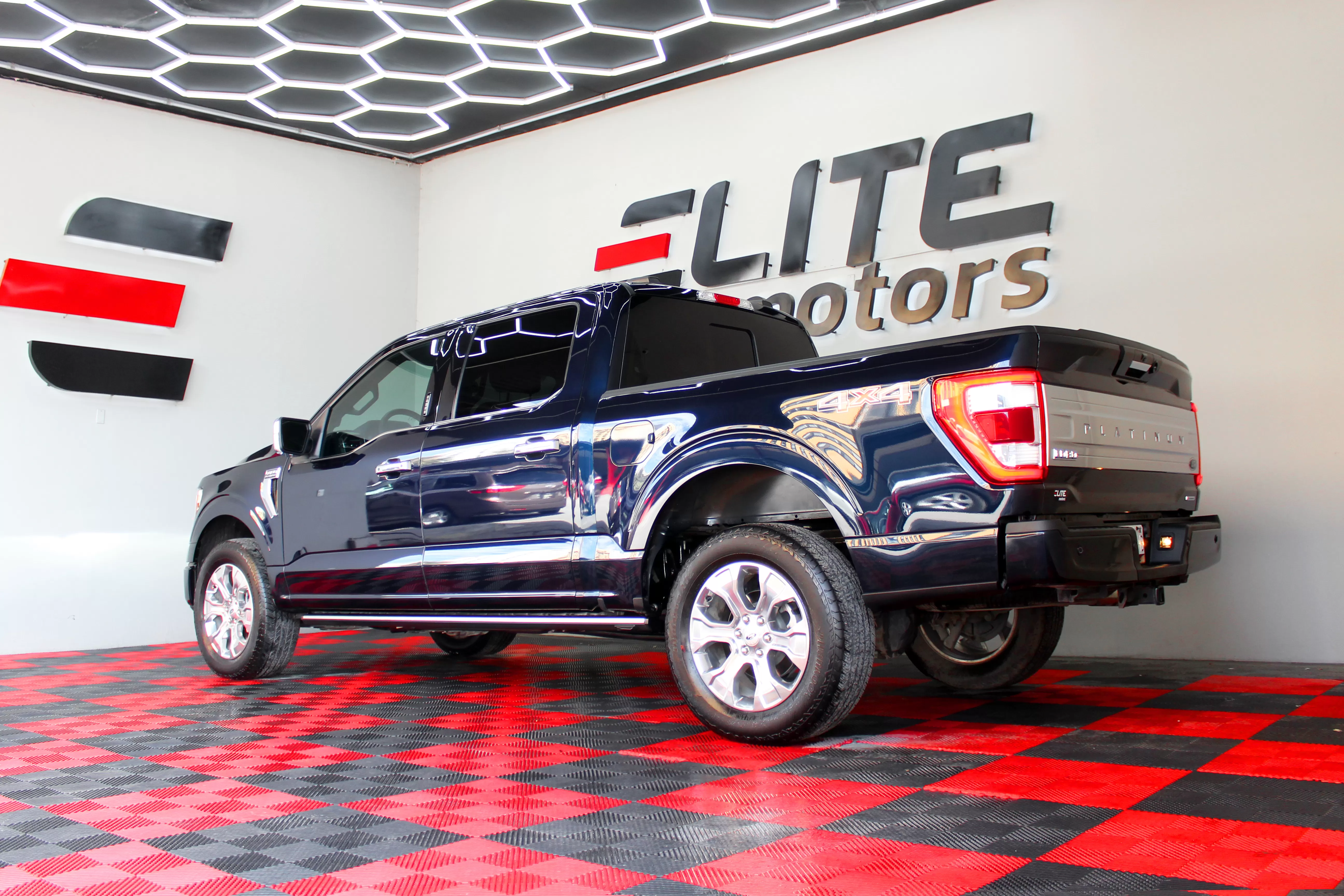 Ford Lobo Platinum 2023
