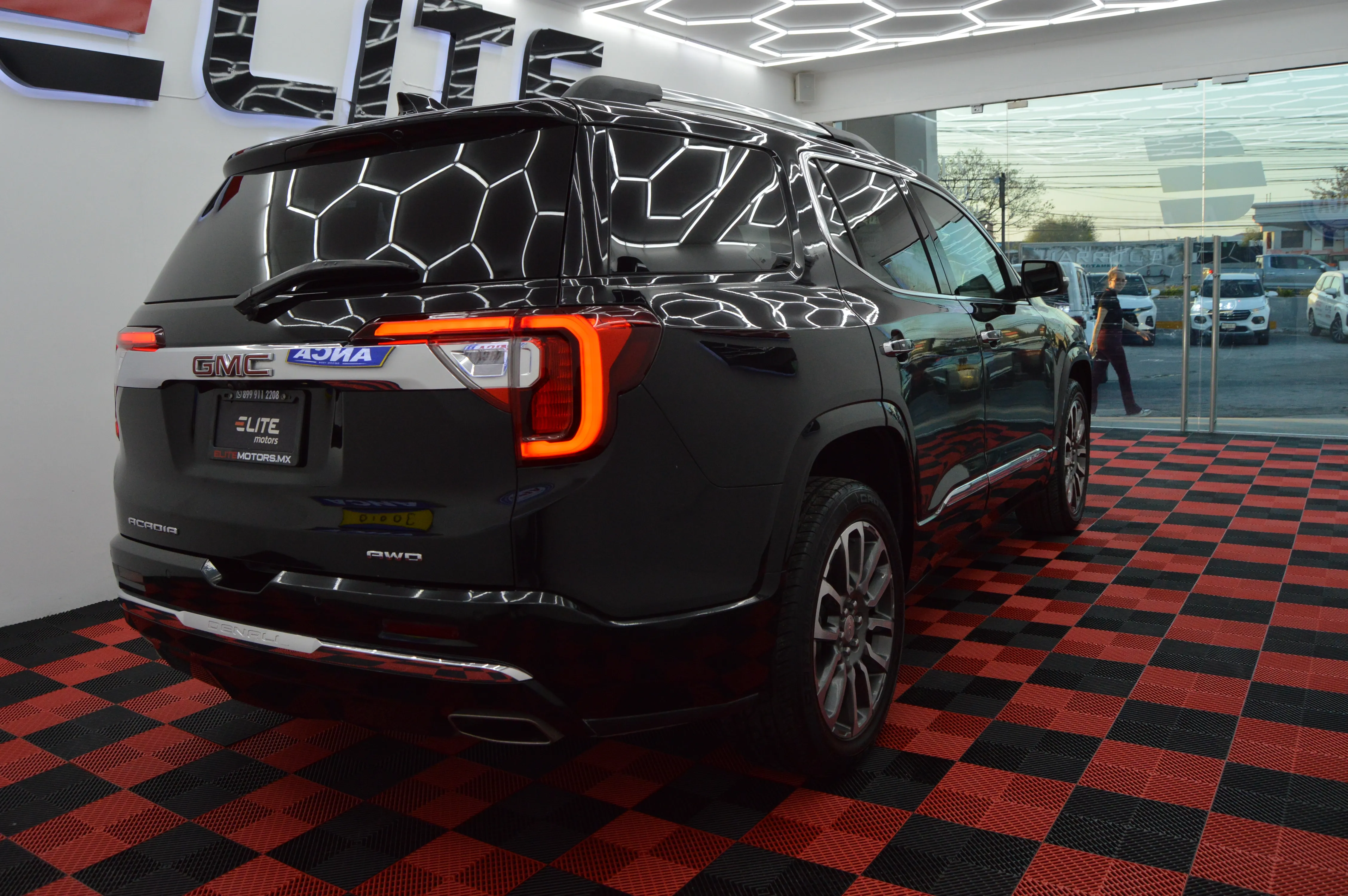 GMC Acadia Denali 2023