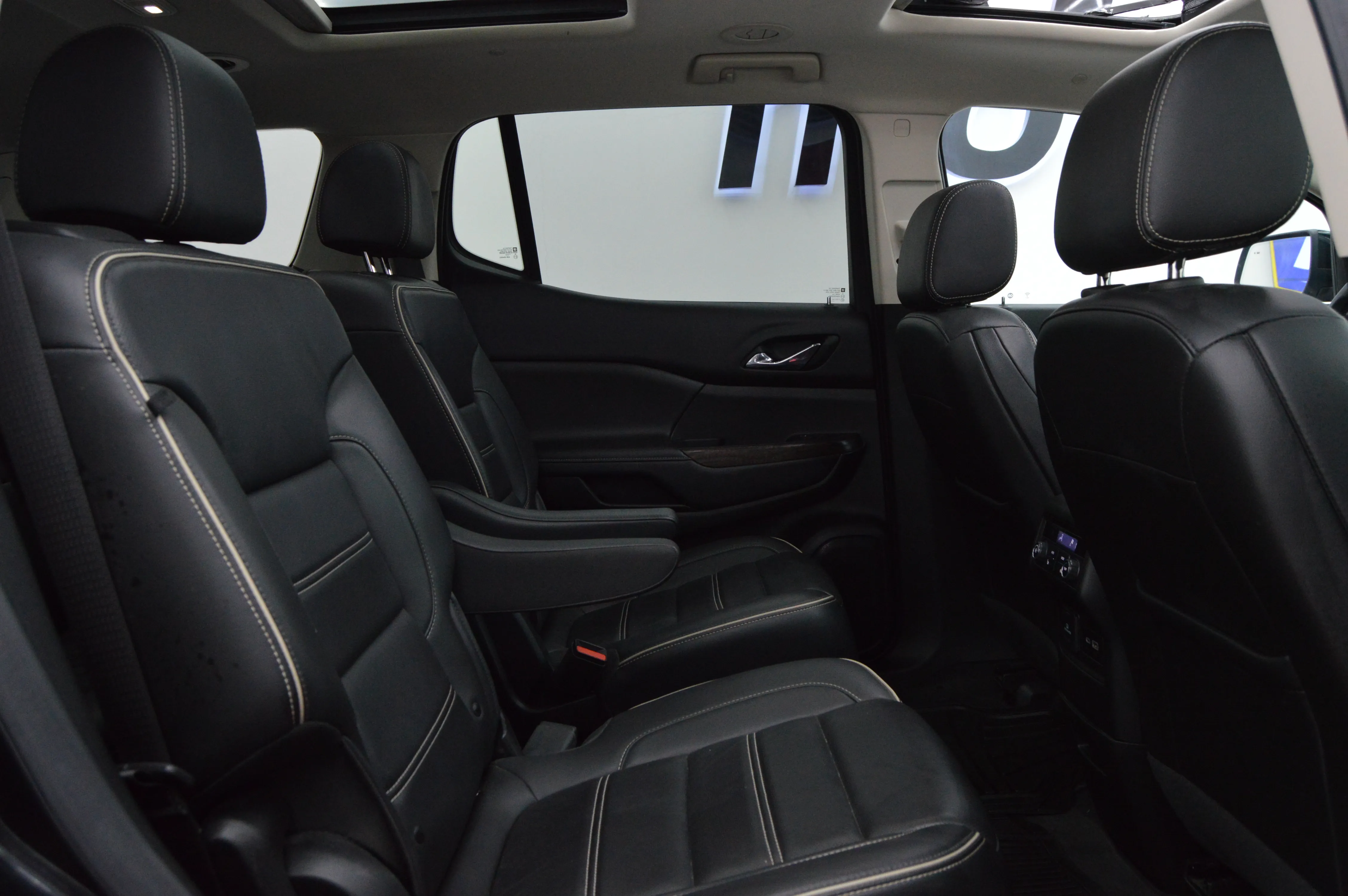 GMC Acadia Denali 2023