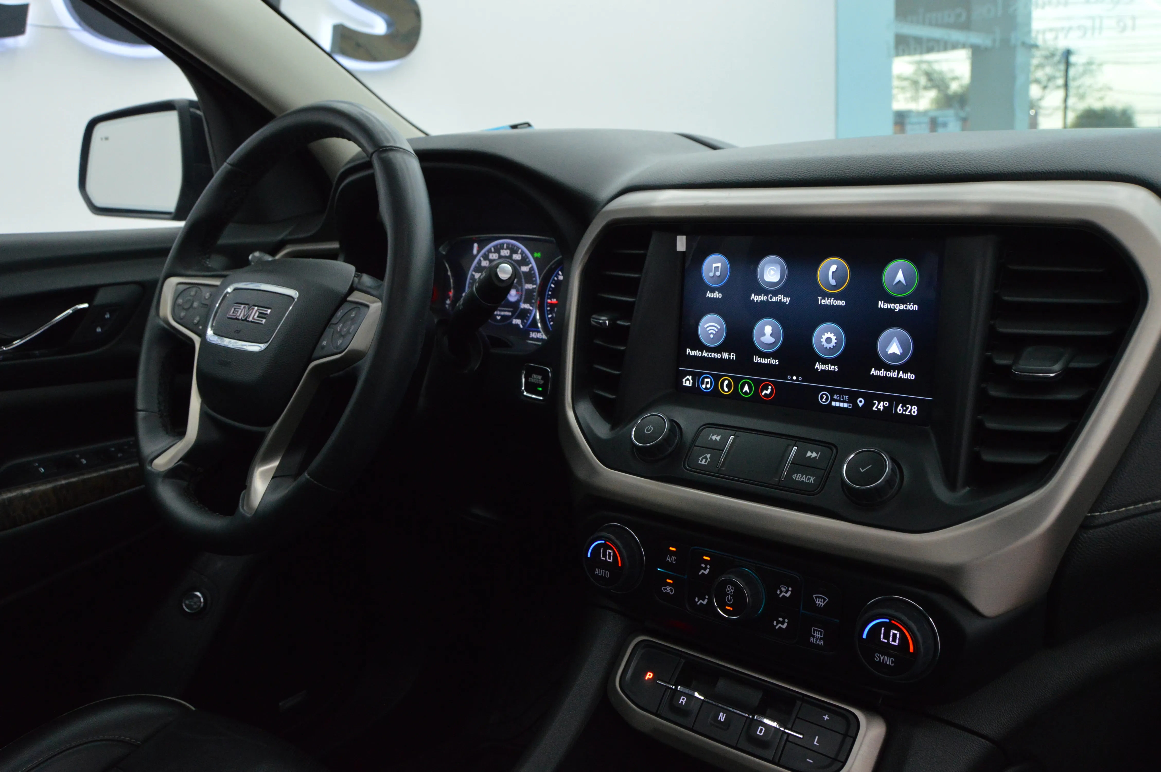 GMC Acadia Denali 2023