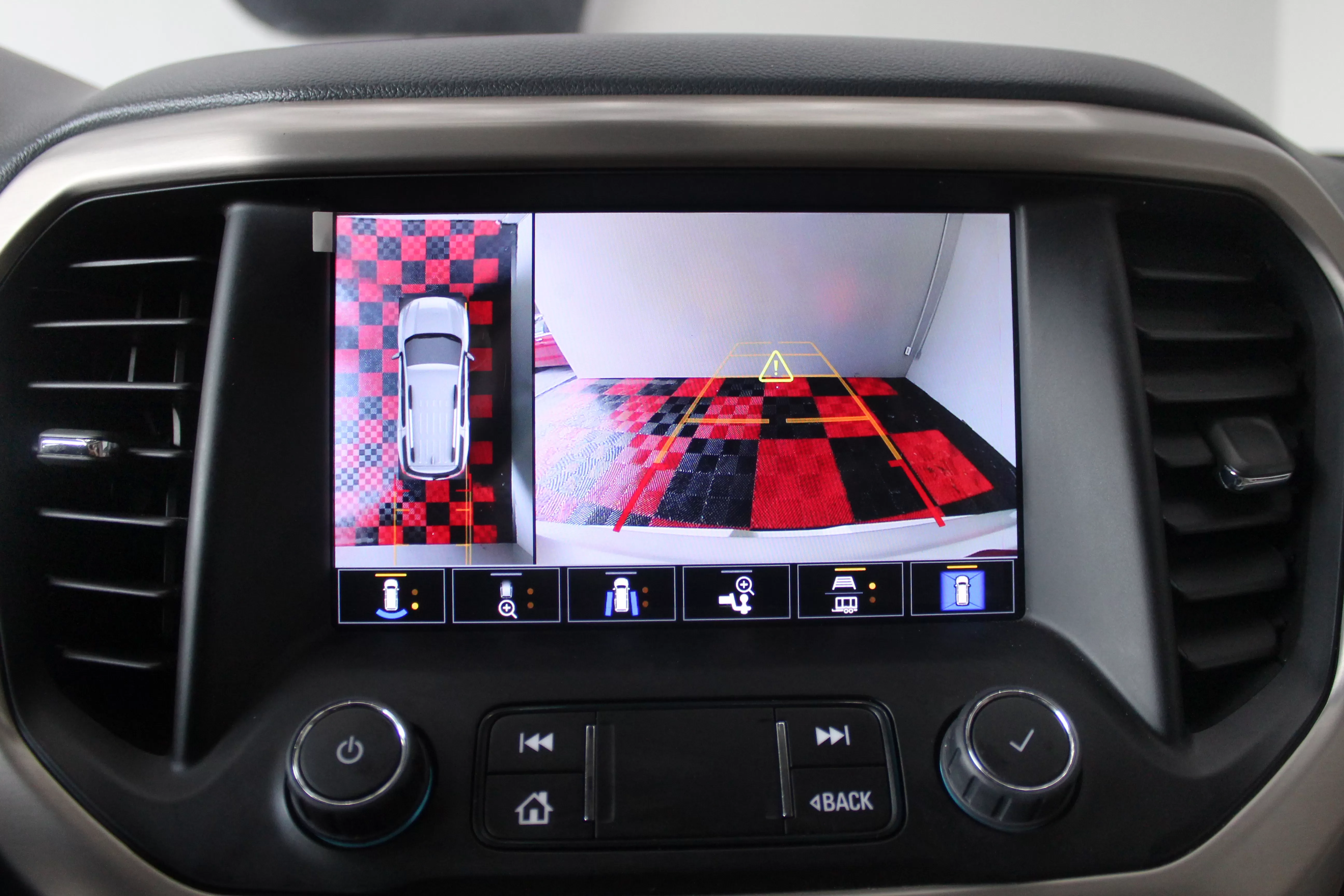 GMC Acadia Denali 2023