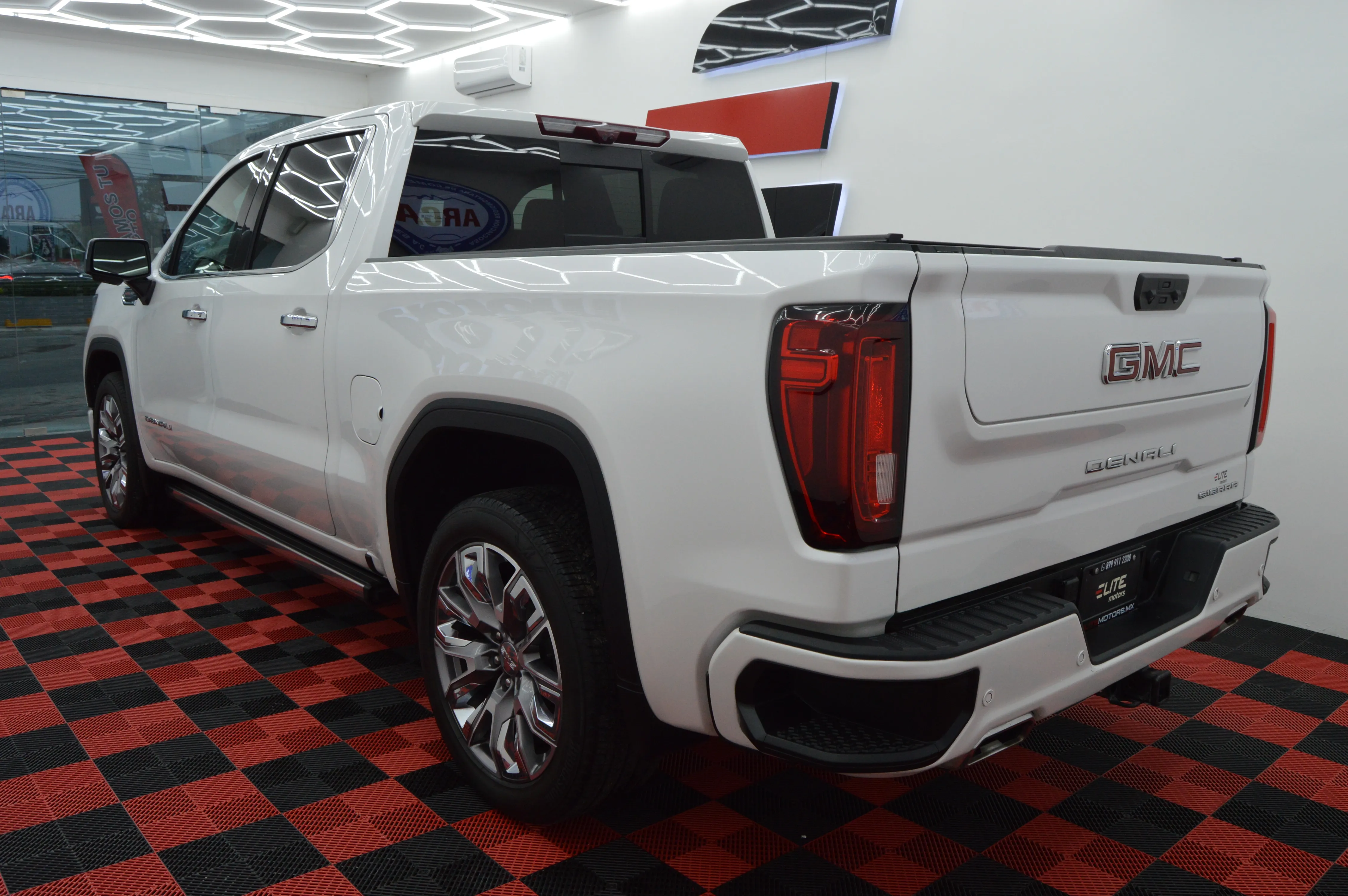 GMC GMC SIERRA DENALI 2024 2024