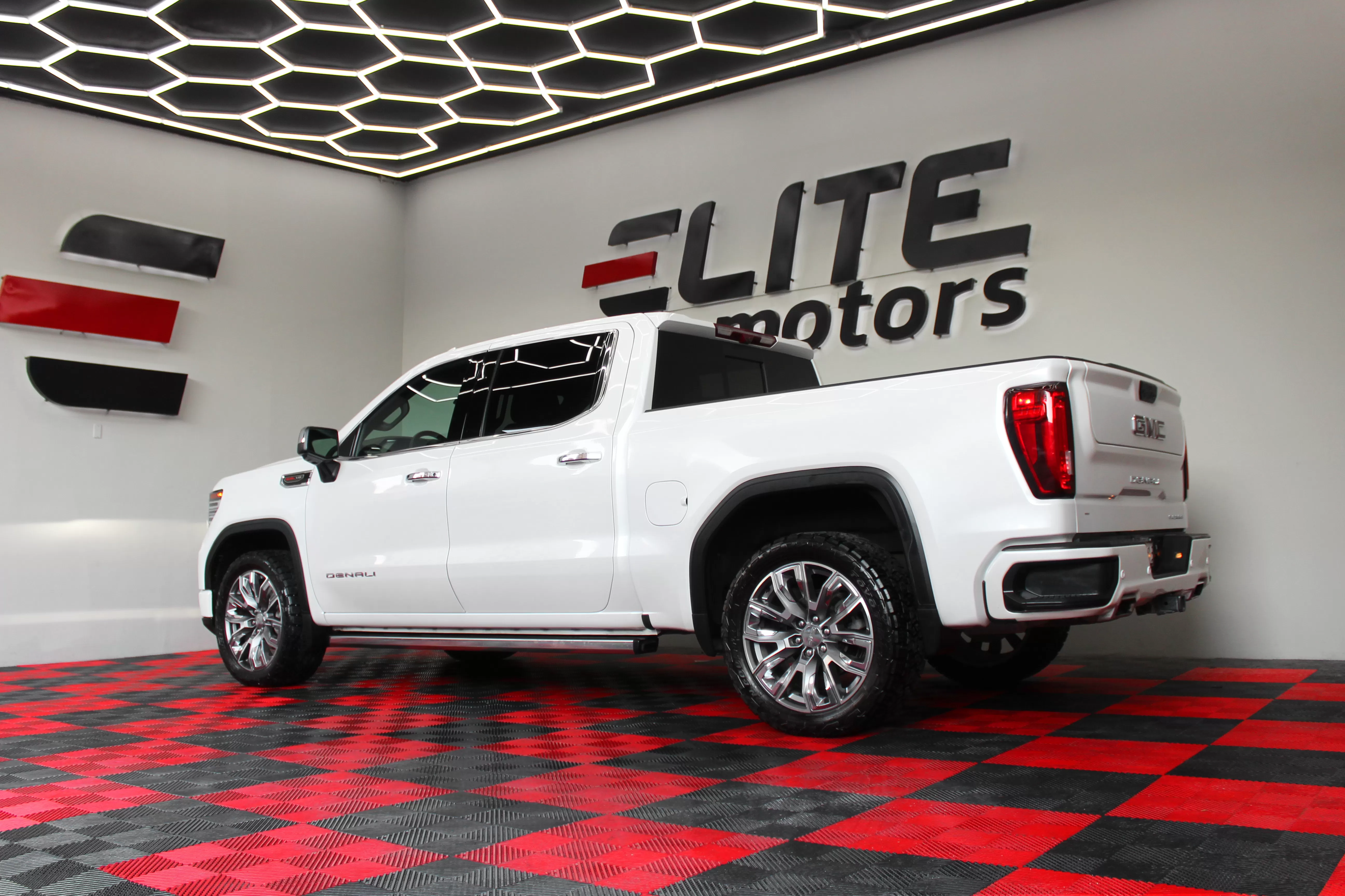 GMC Sierra Denali 2023