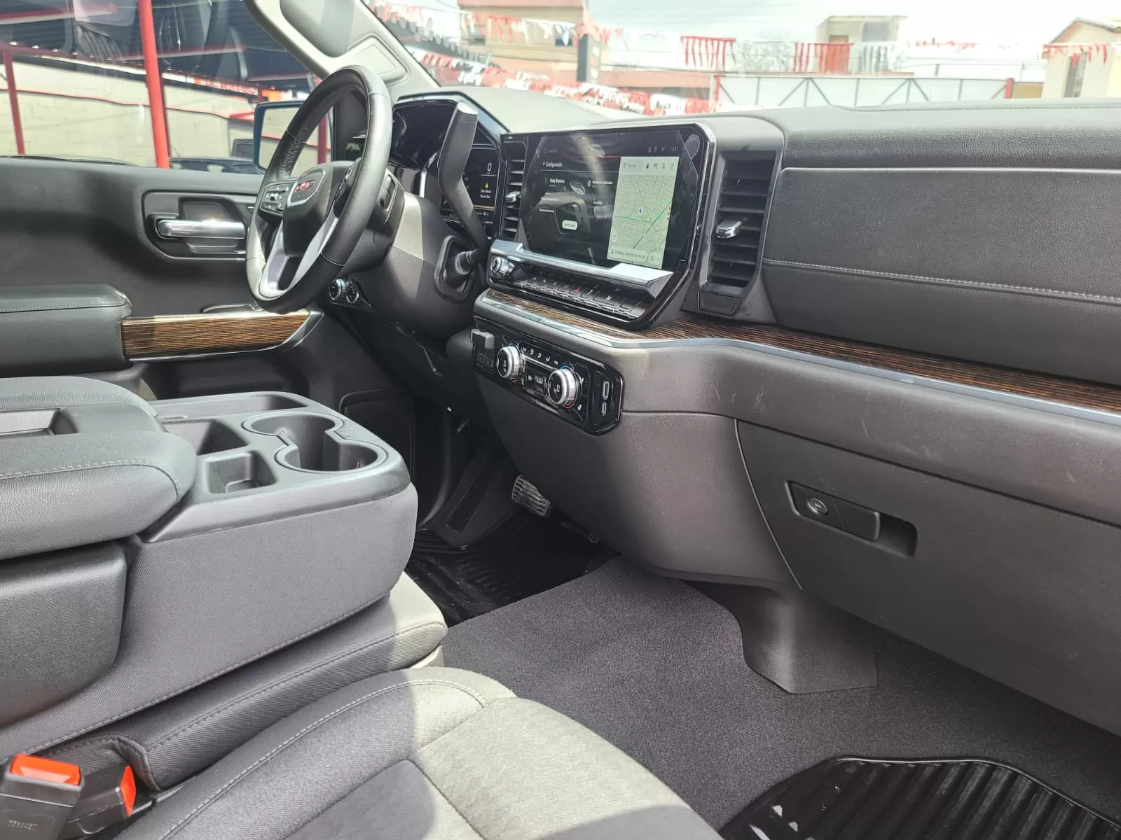 GMC Sierra SLE 2024