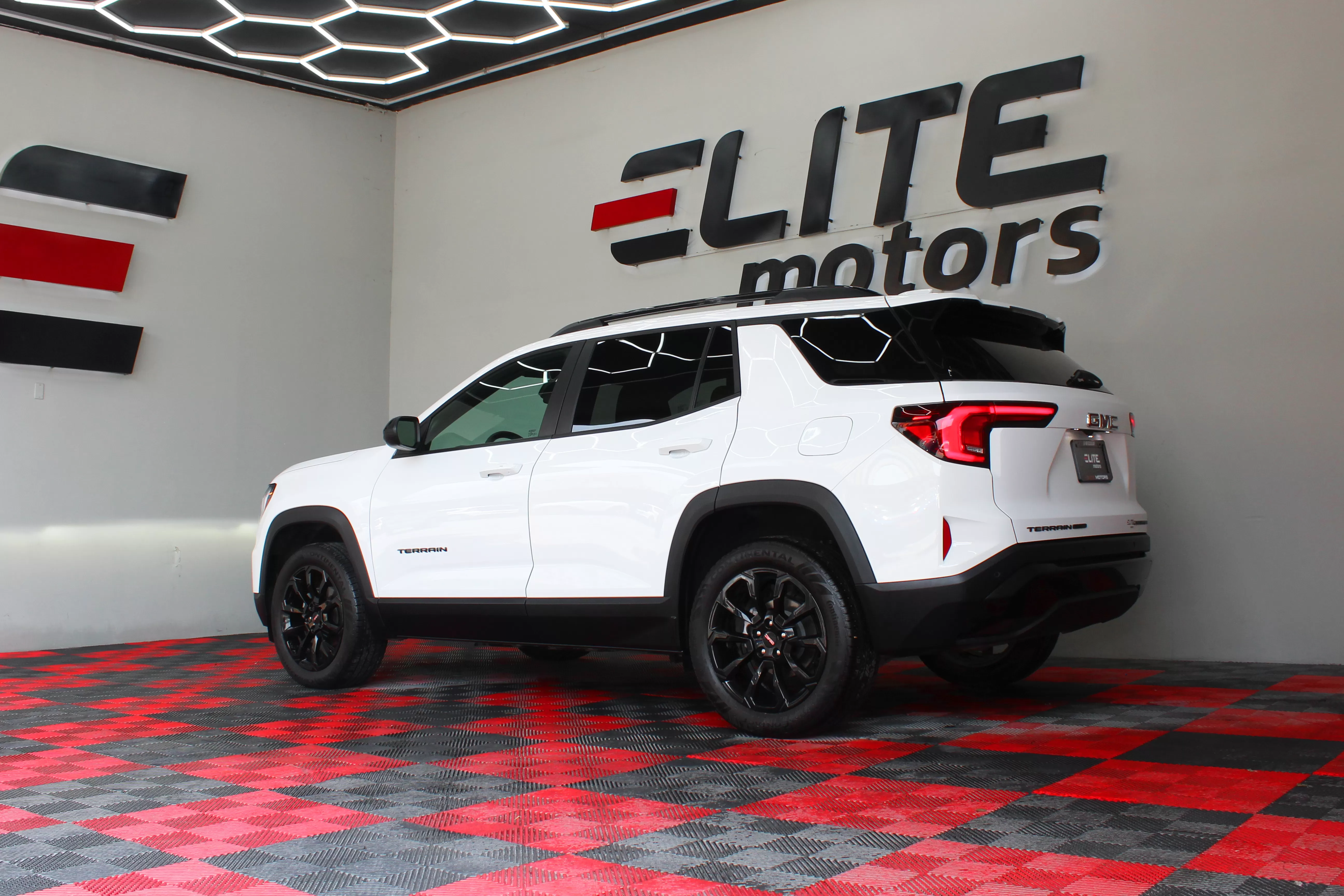 GMC Terrain Elevation Black Edition 2025