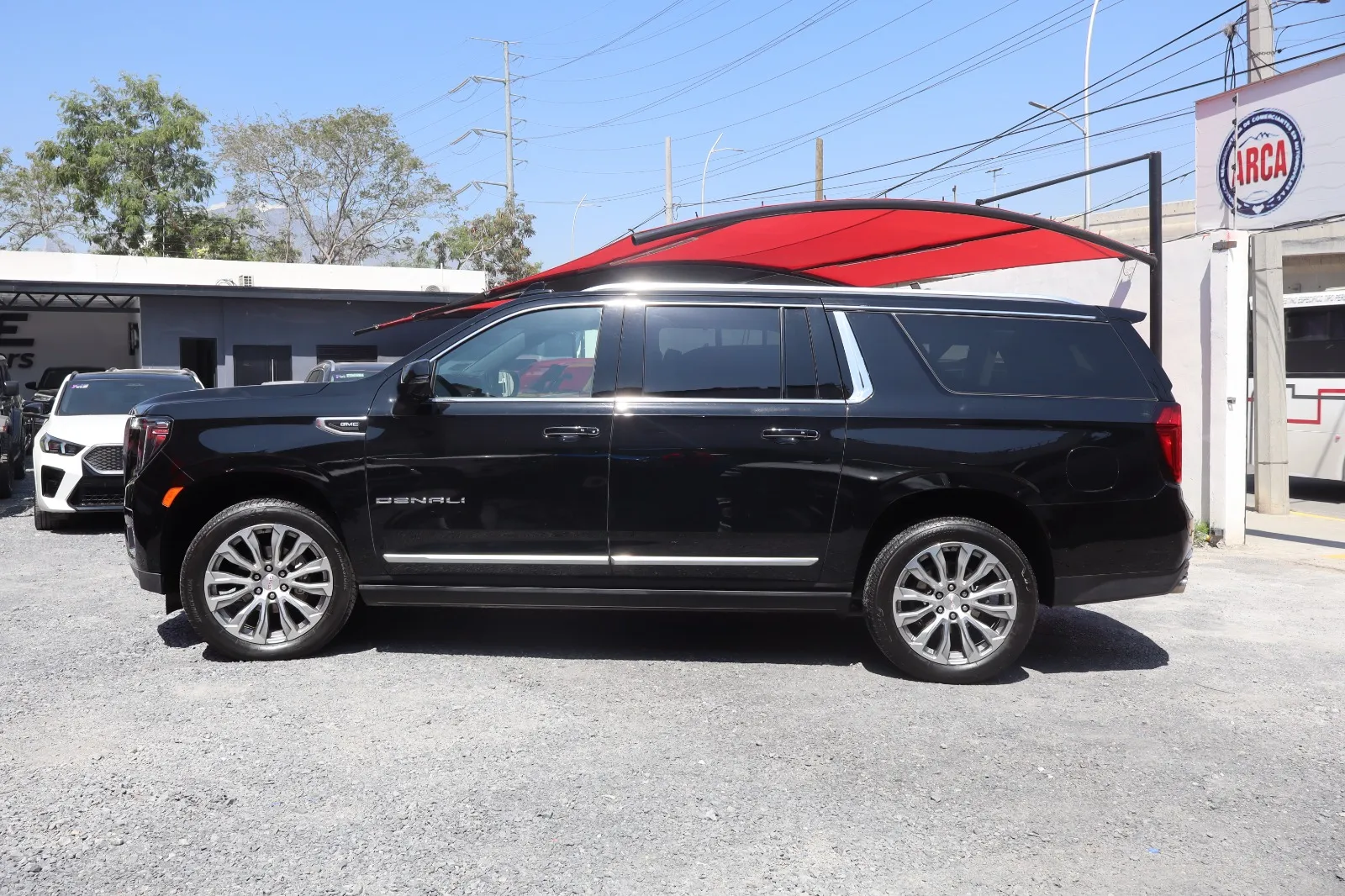 GMC YUKON XL DENALI 2023