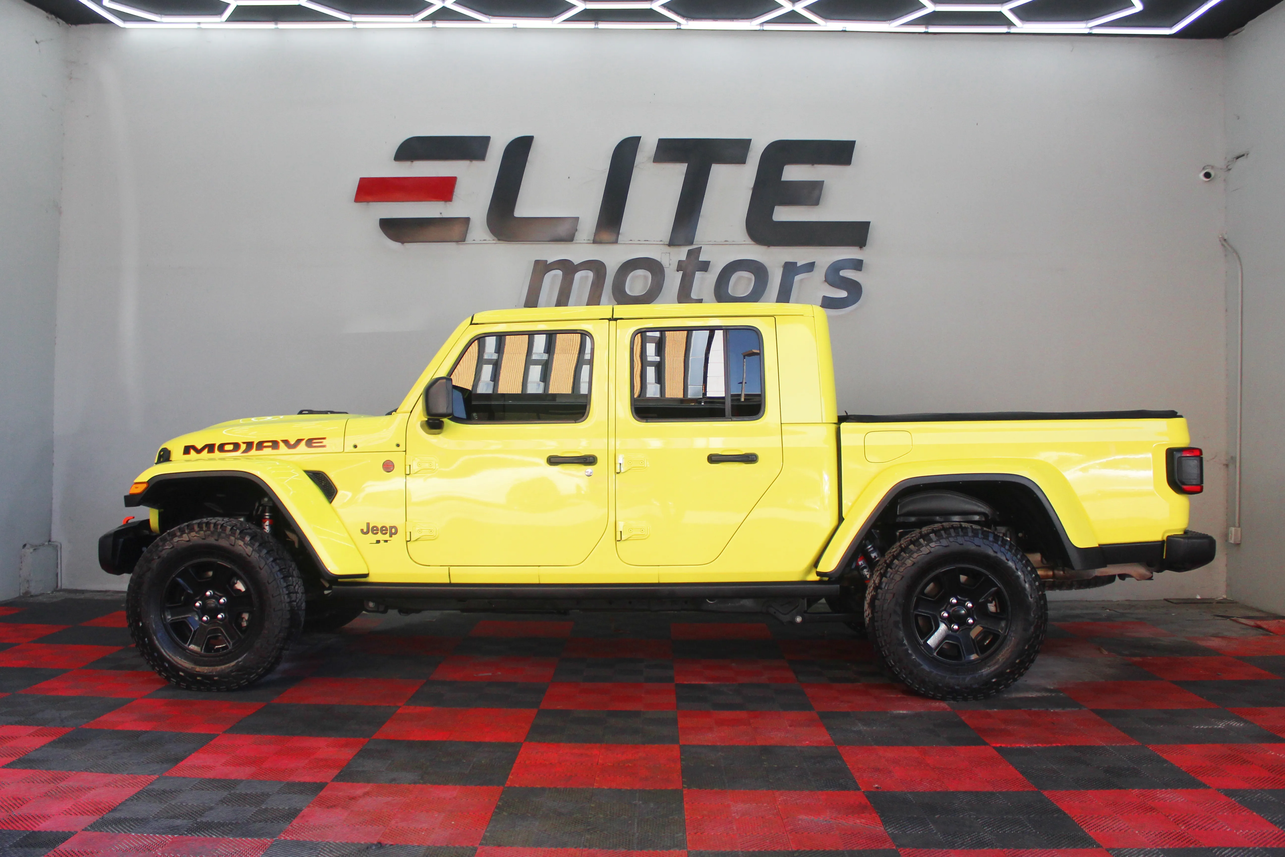 Jeep JT Mojave 2023