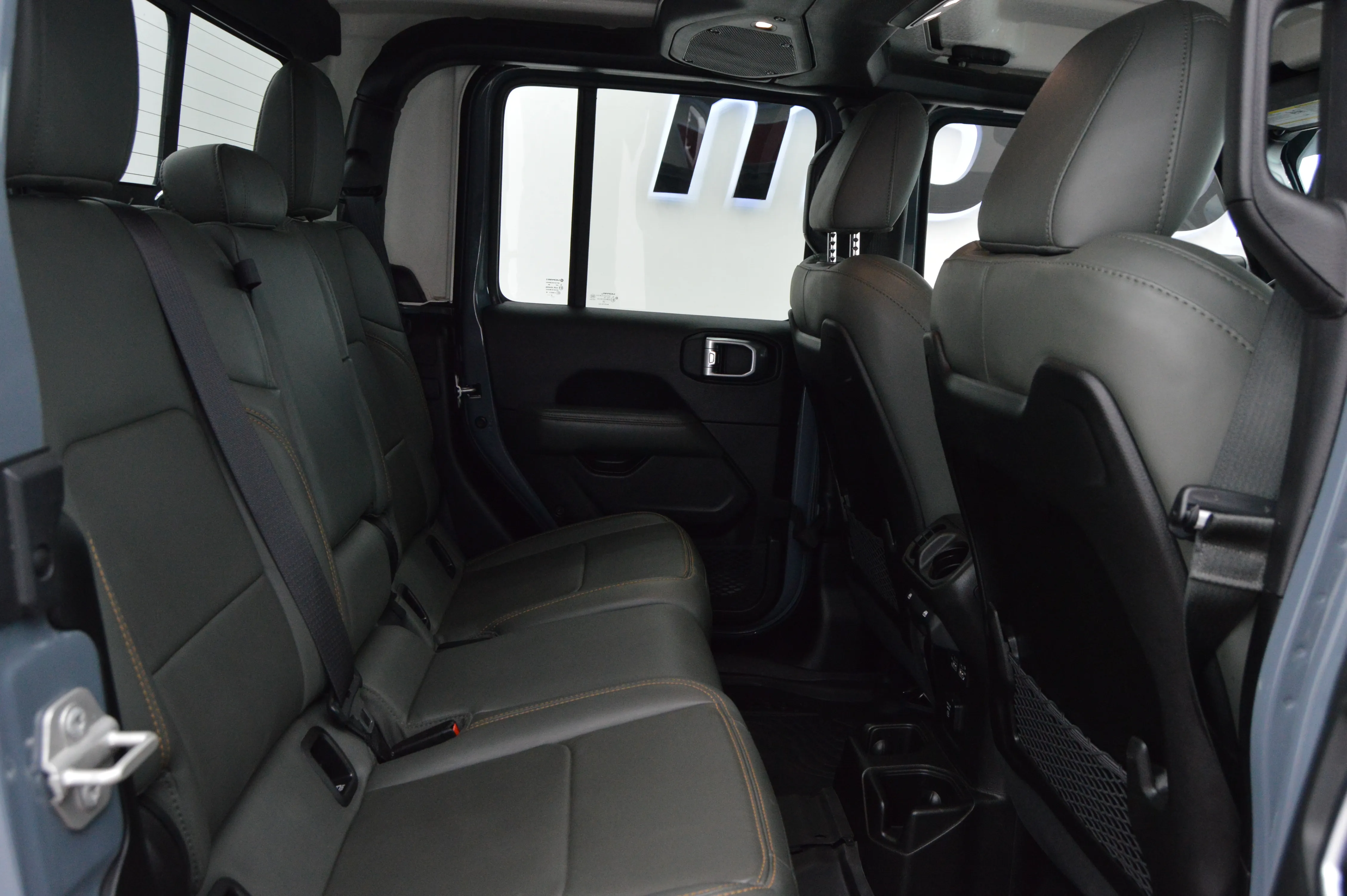 Jeep JT Mojave 2024