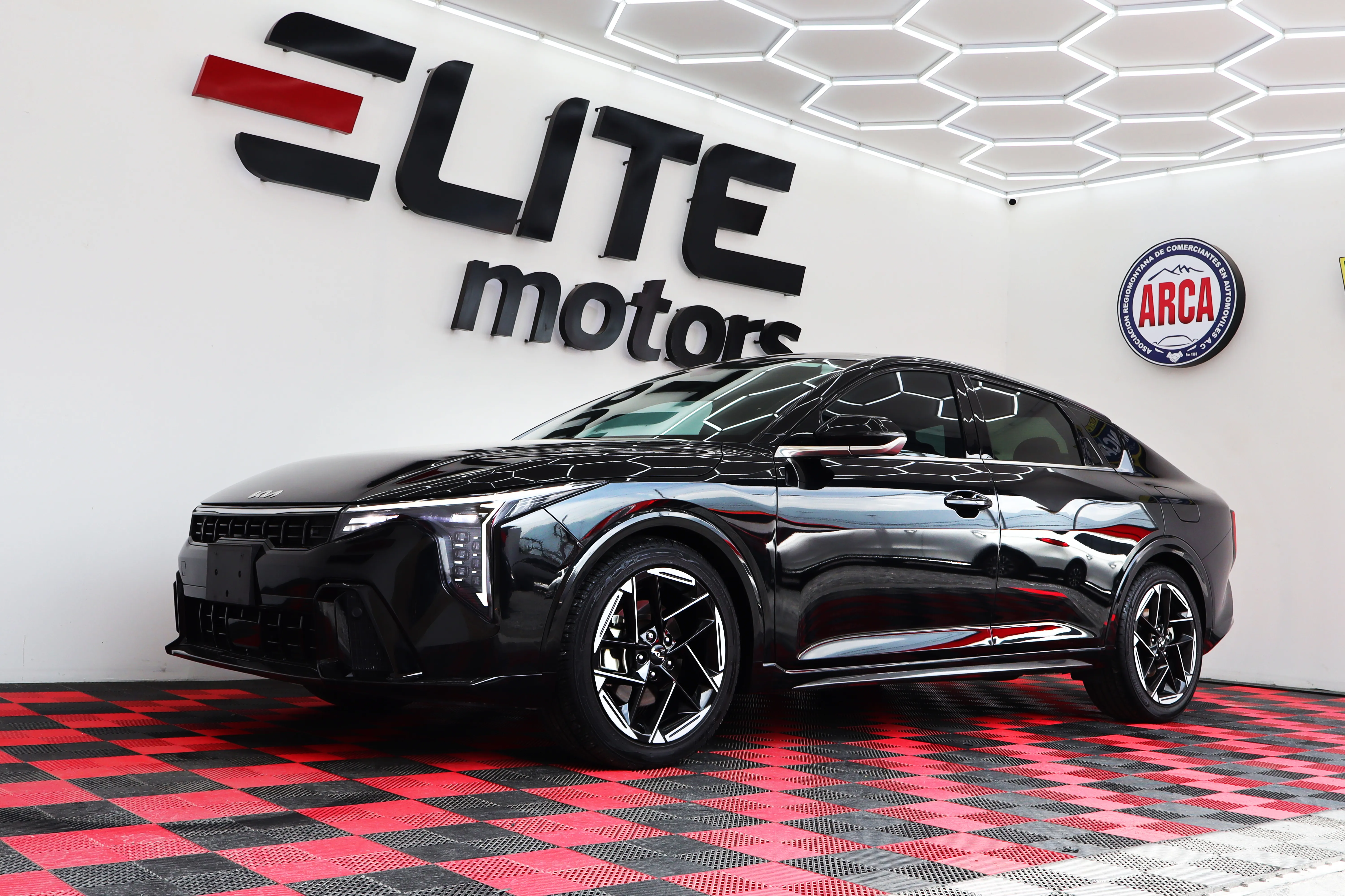 KIA K4 GT Line Turbo 2025