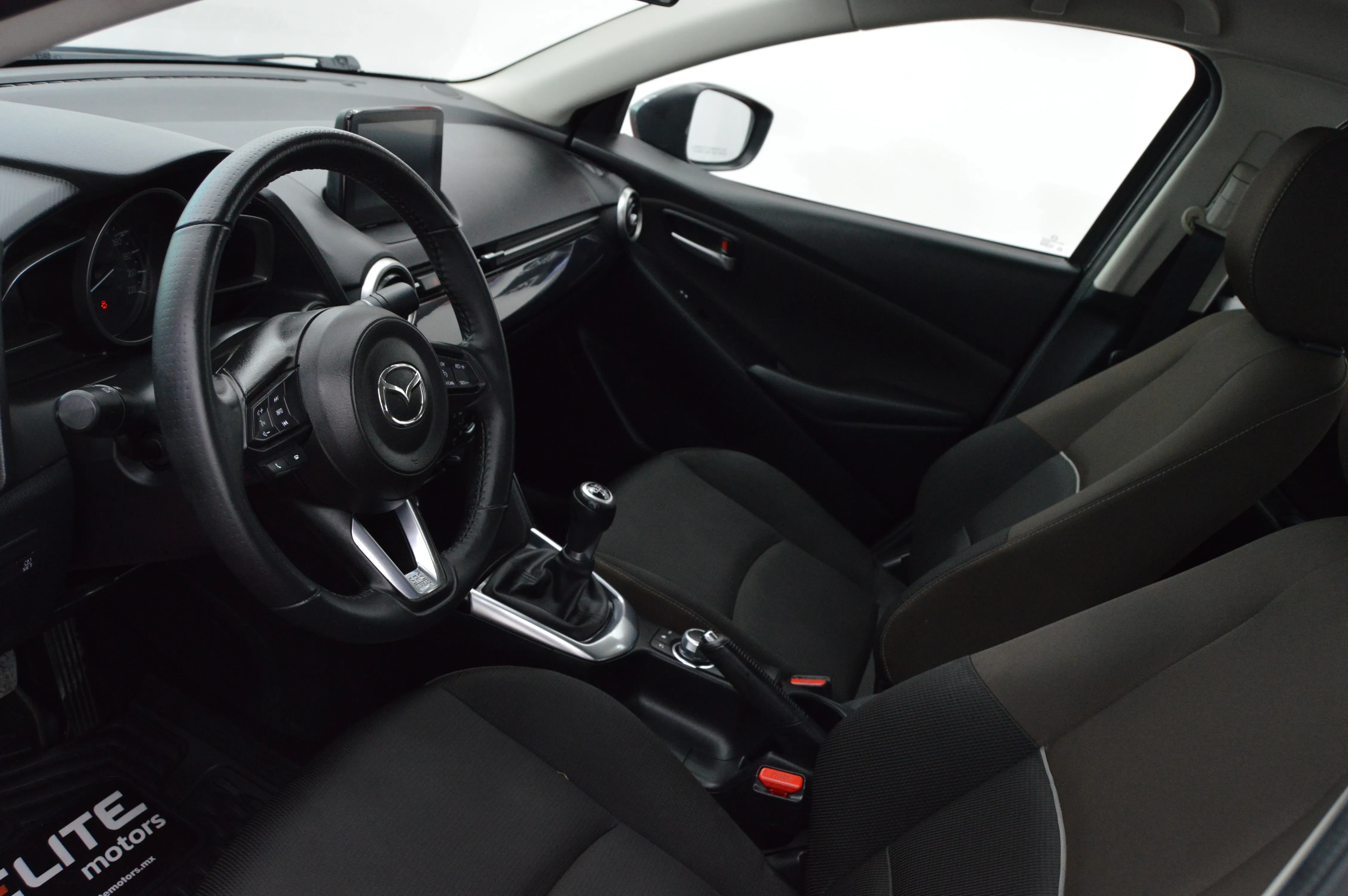 Mazda 2 i Sport 2023