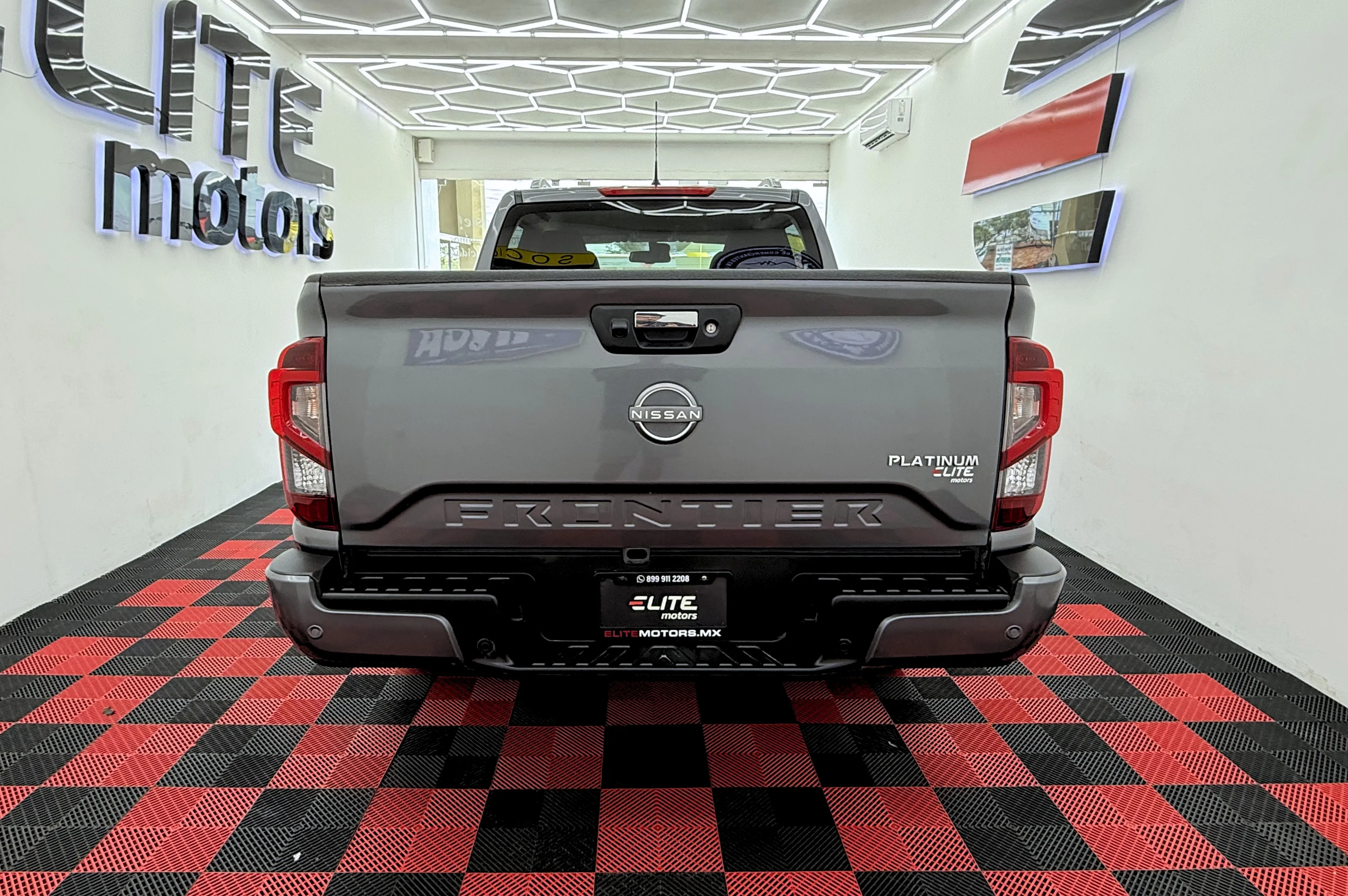 Nissan FRONTIER PLATINUM LE 2023