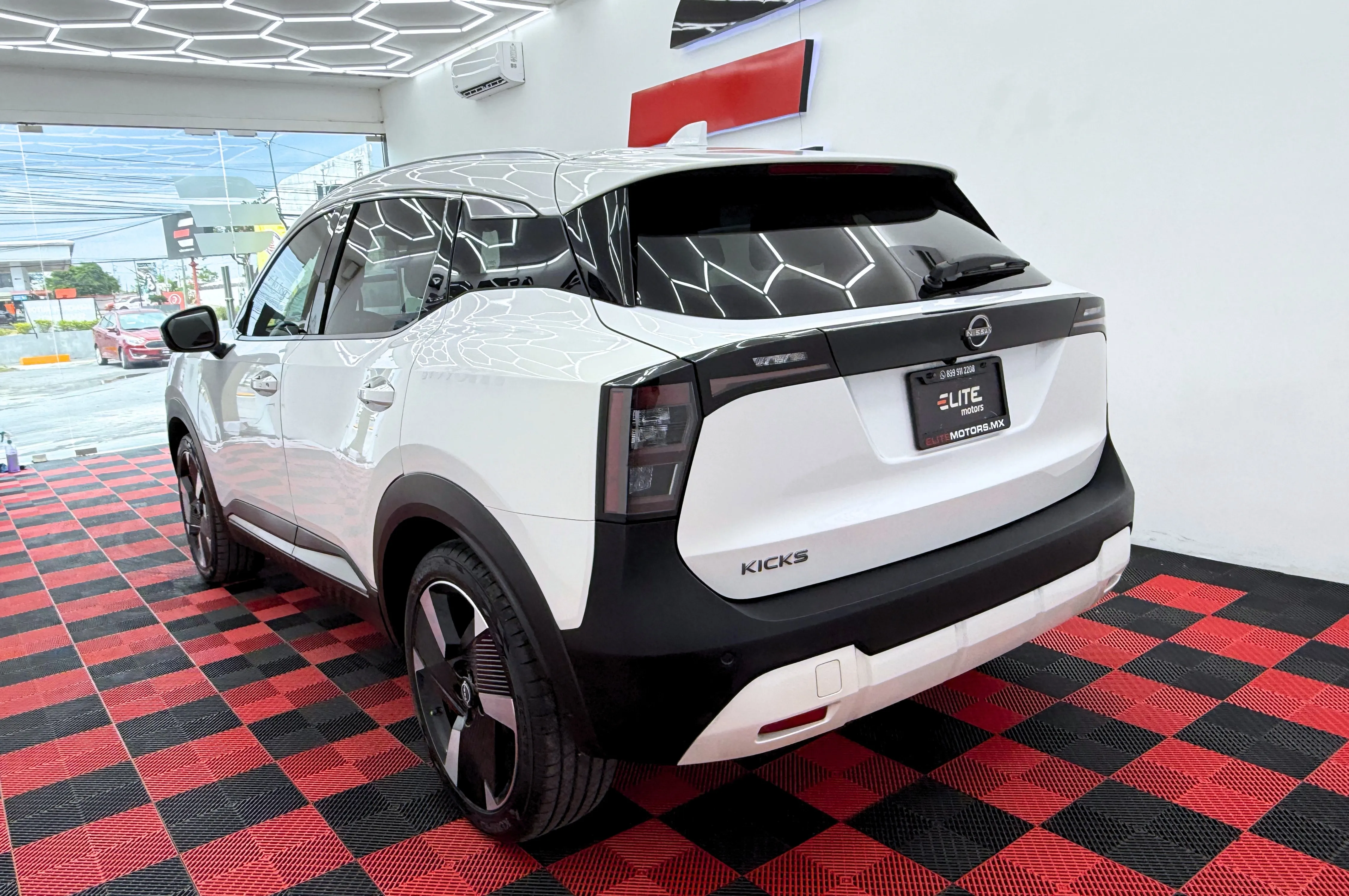 Nissan KICKS EXCLUSIVE 2025