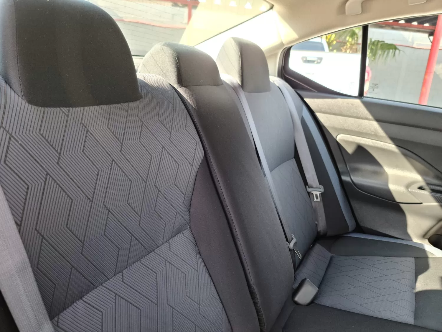 Nissan Versa Advance 2024