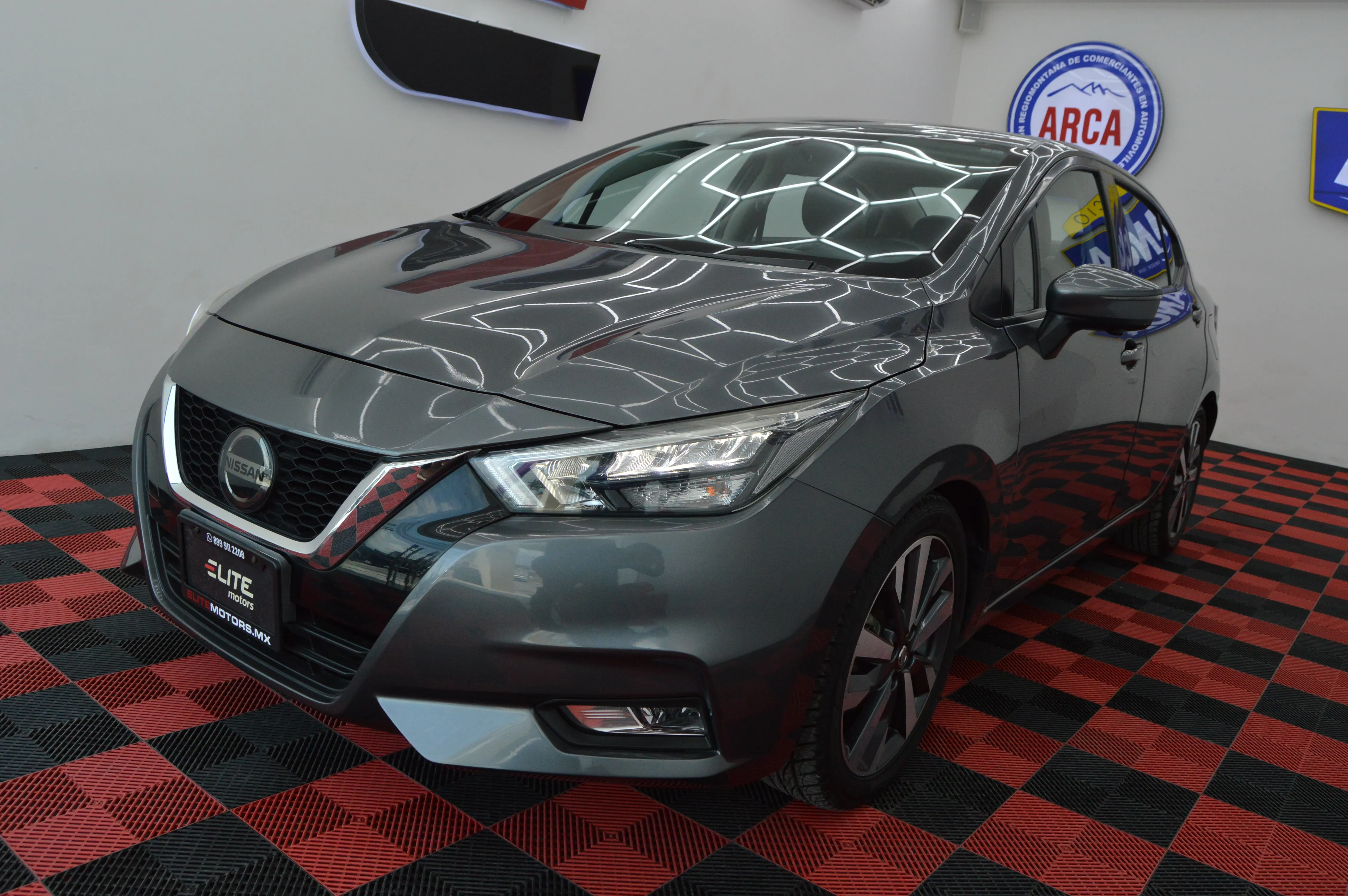 Nissan Versa Platinum 2020