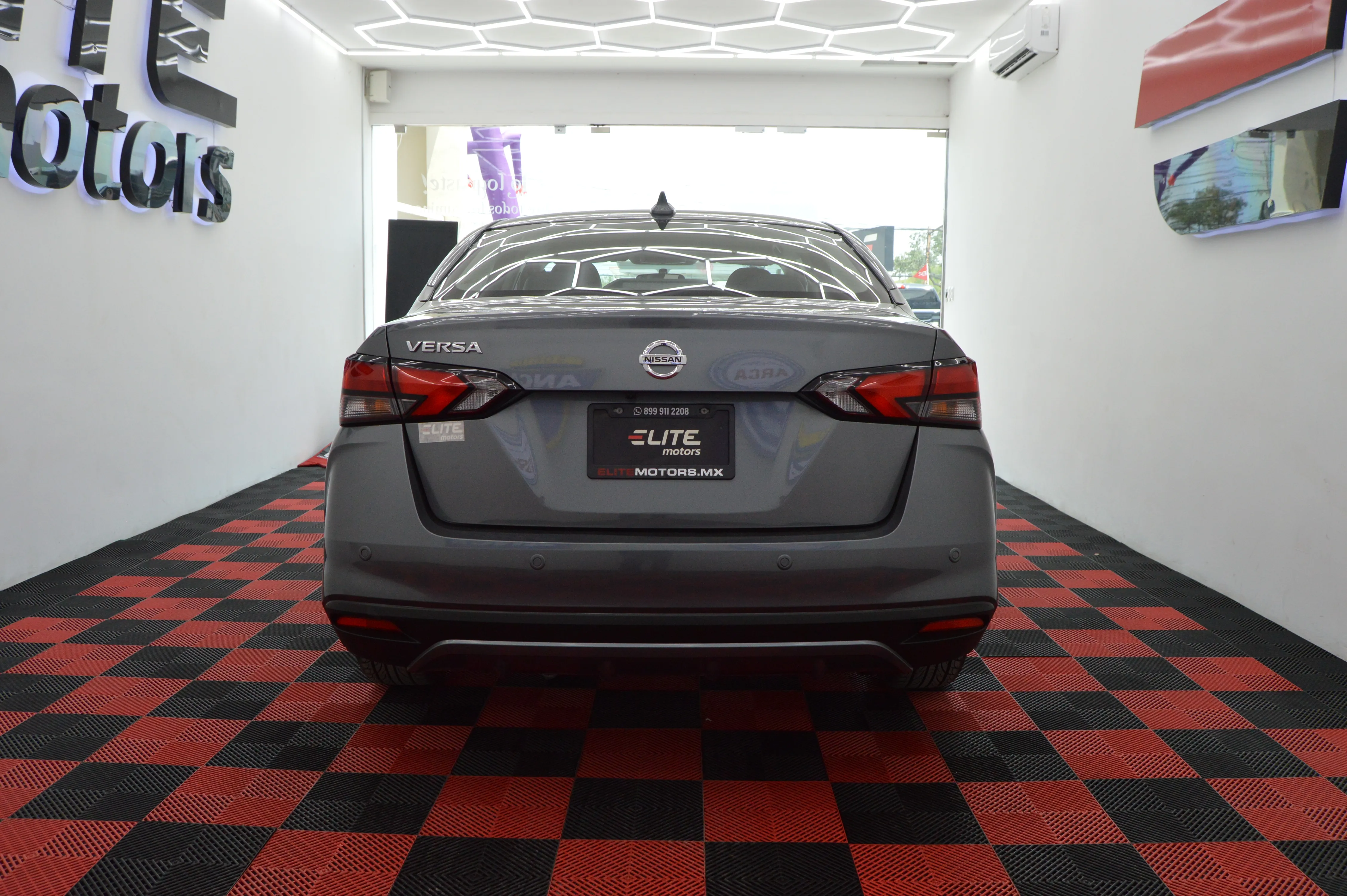 Nissan Versa Platinum 2020