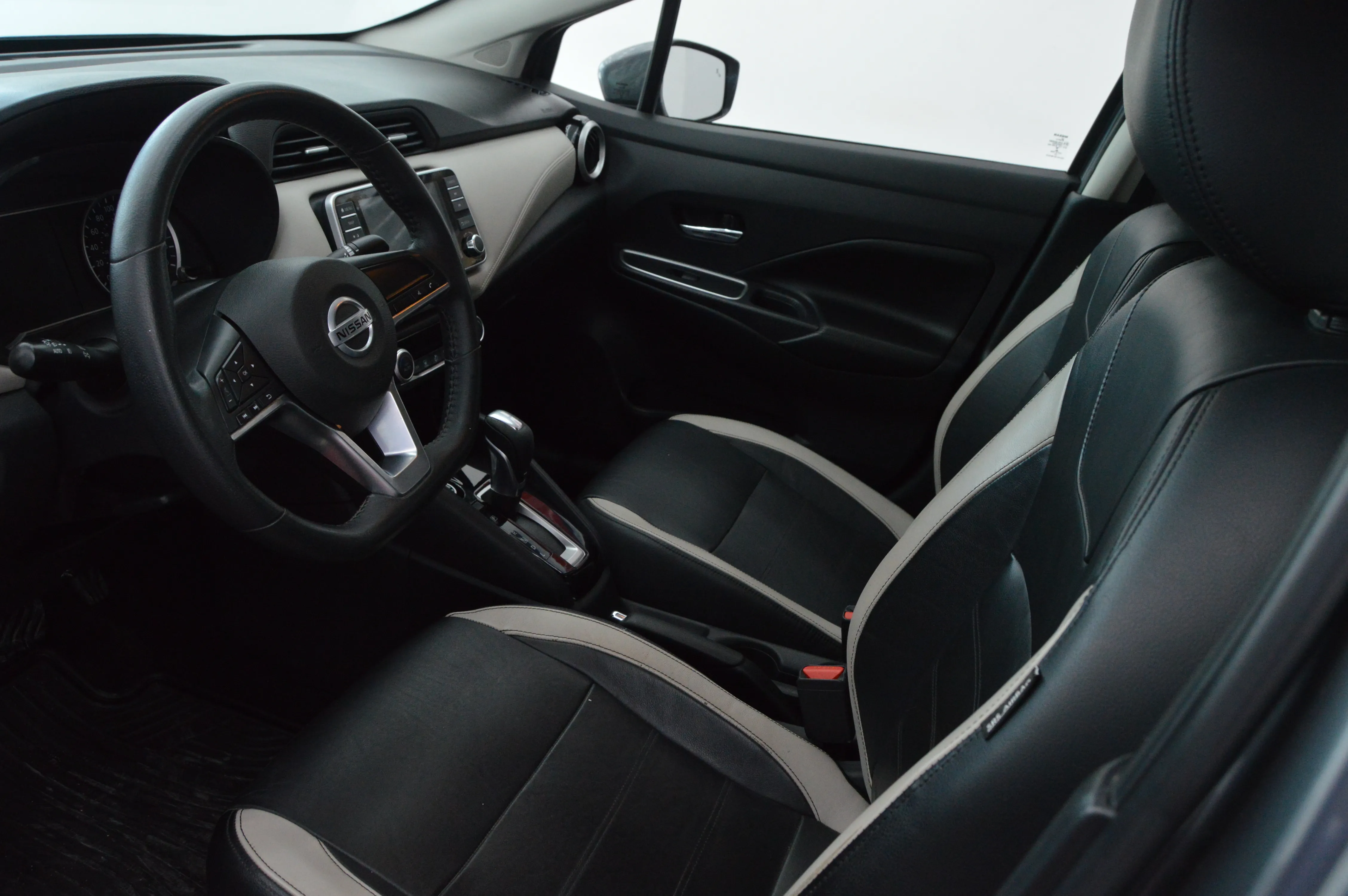 Nissan Versa Platinum 2020