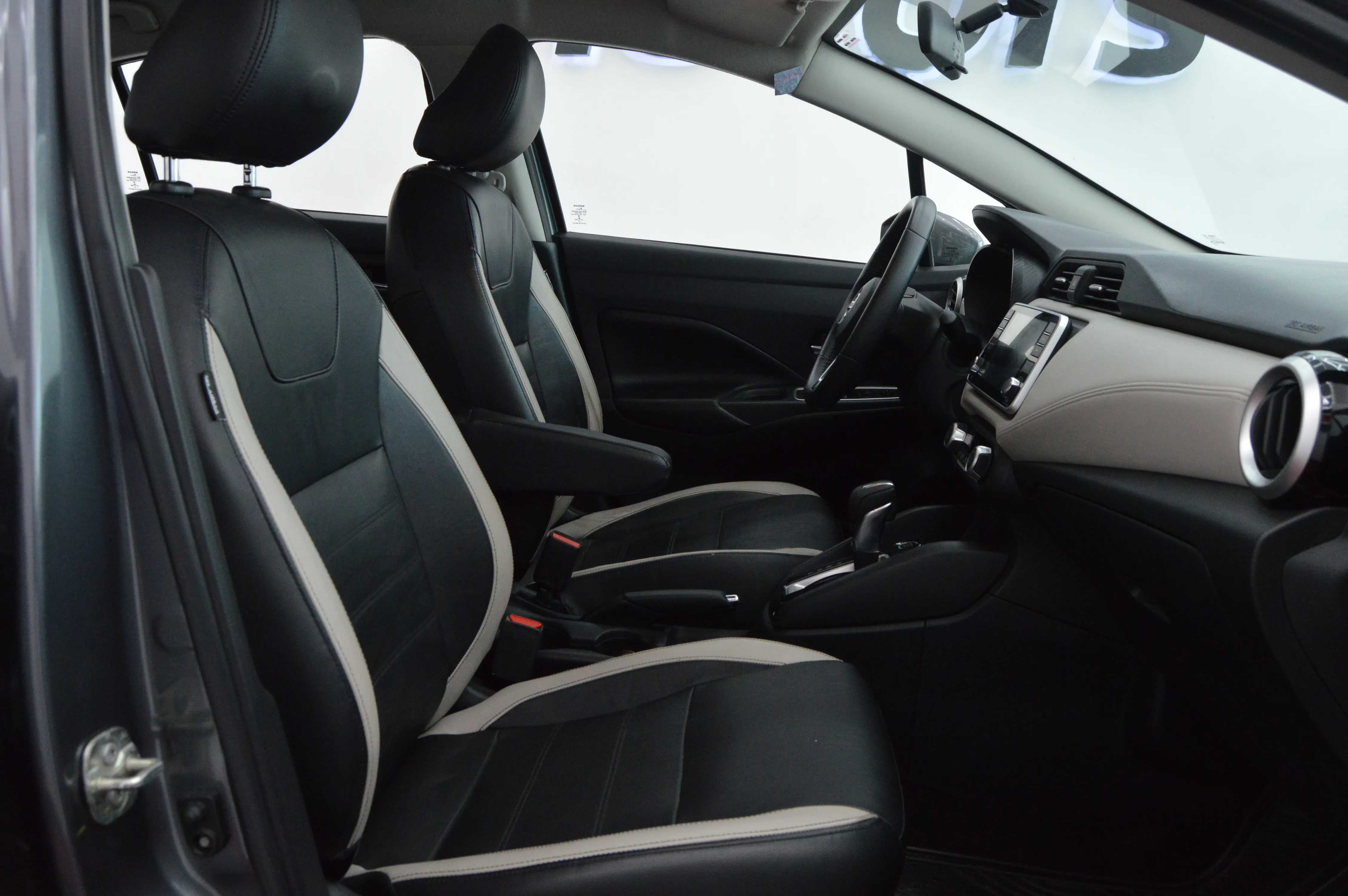 Nissan Versa Platinum 2020