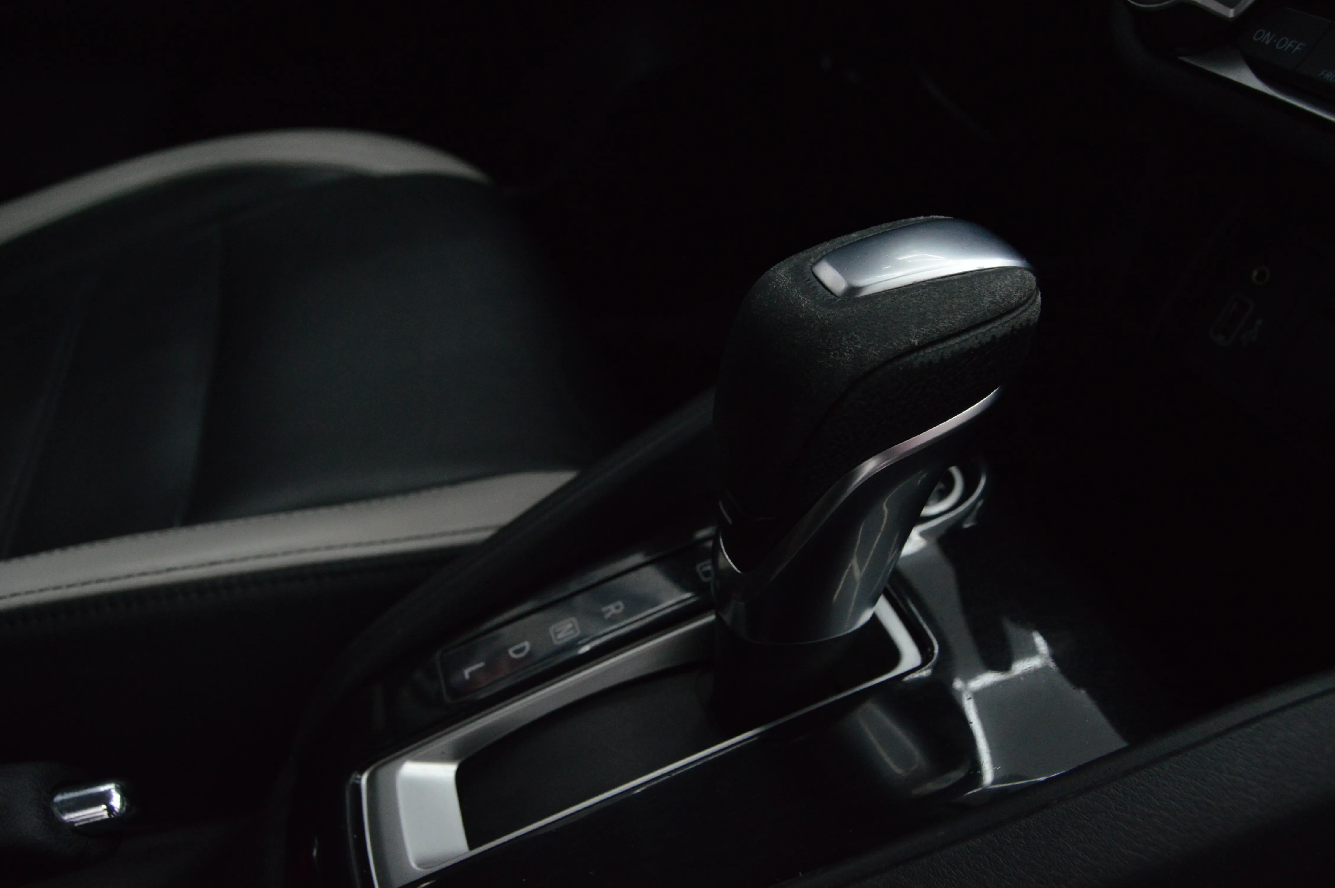 Nissan Versa Platinum CVT 2021