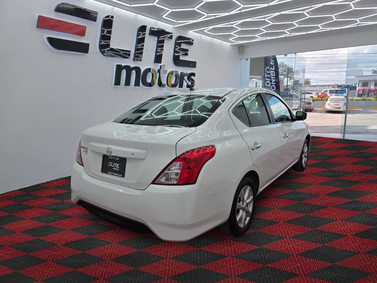 Nissan Versa Sense 2019