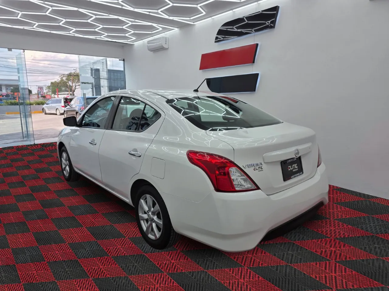 Nissan Versa Sense 2019