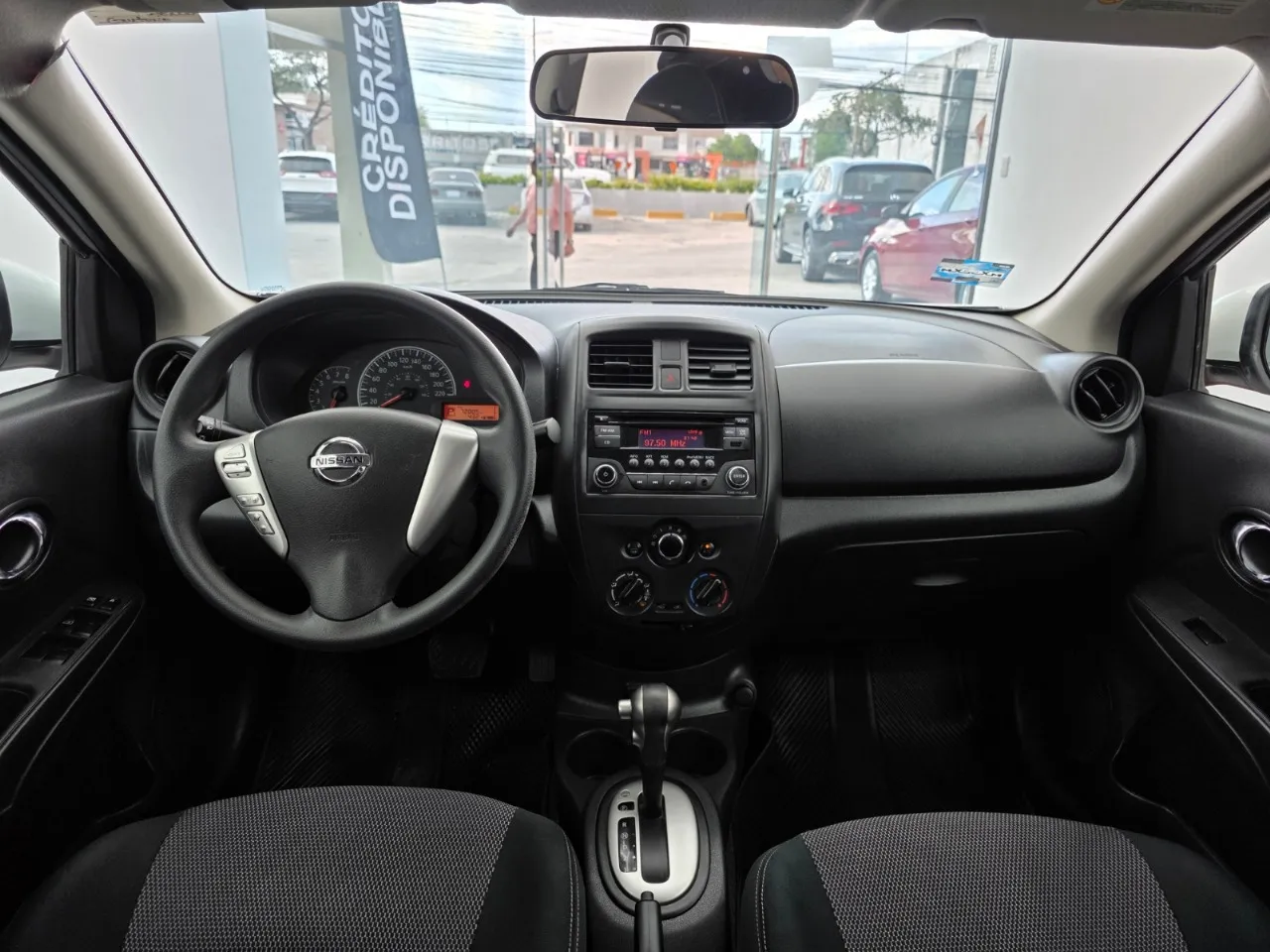 Nissan Versa Sense 2019