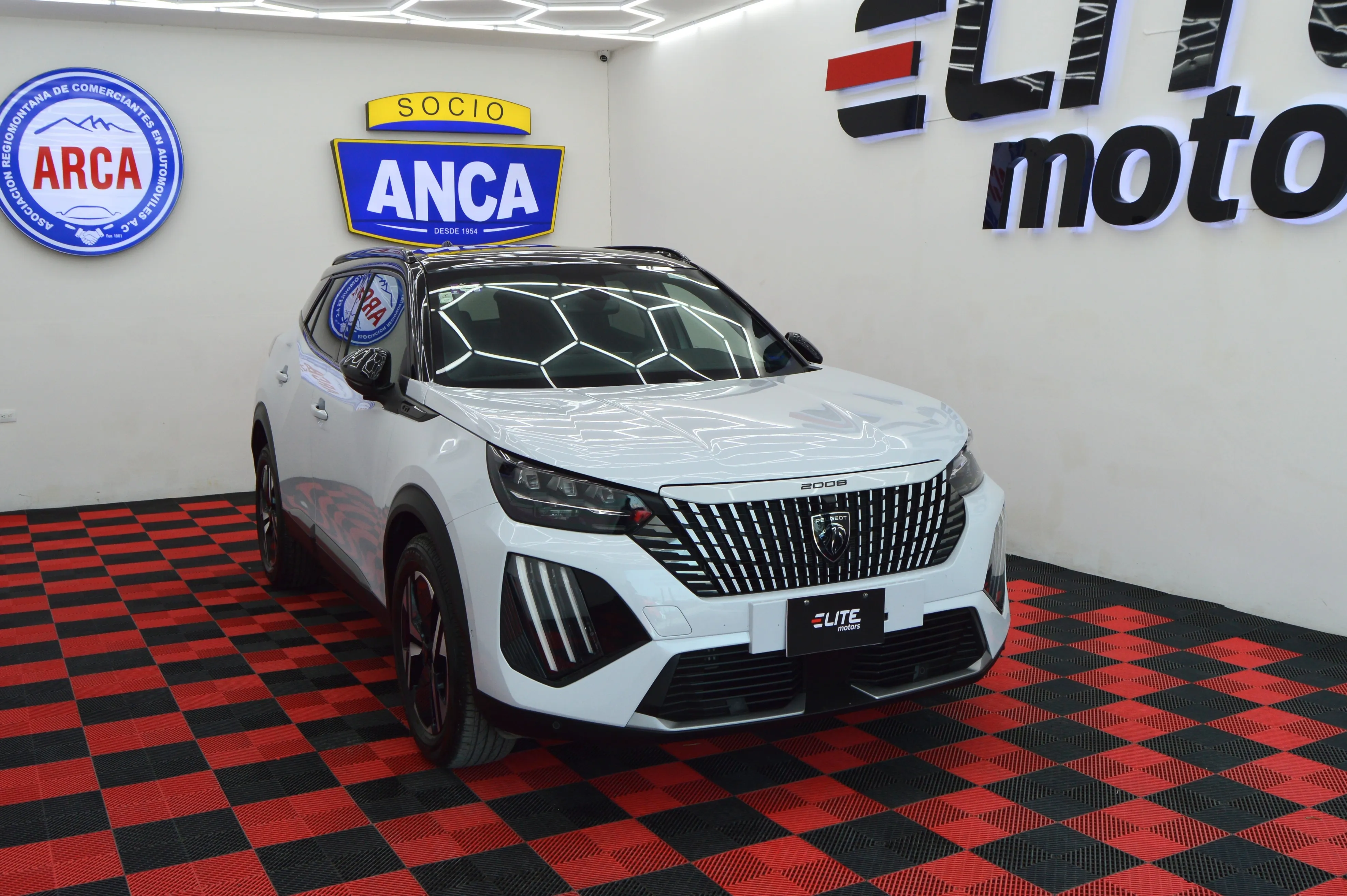 Peugeot 2008 GT 1 2 AUT 2025