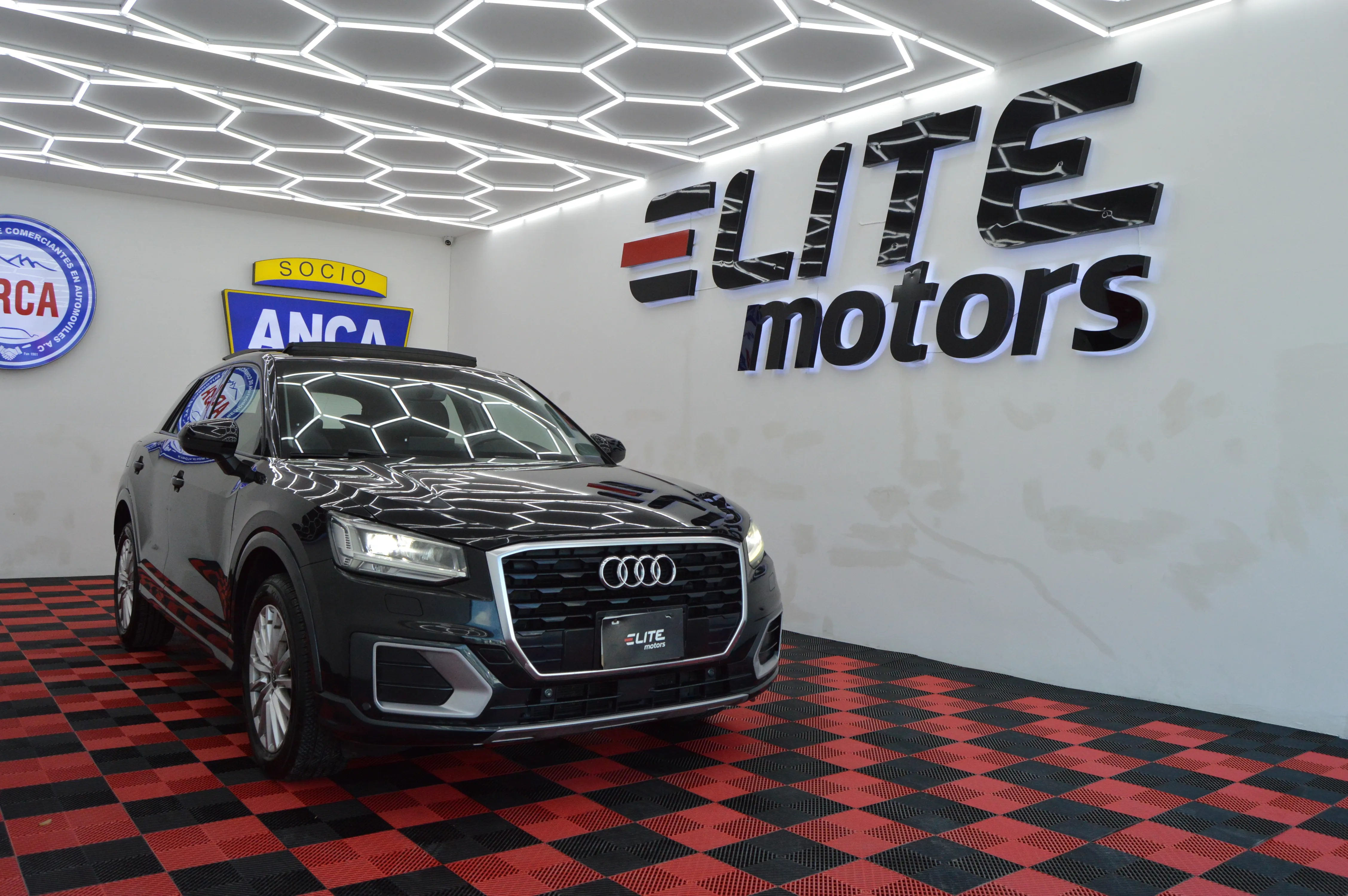Q2 35 TFSI SELECT