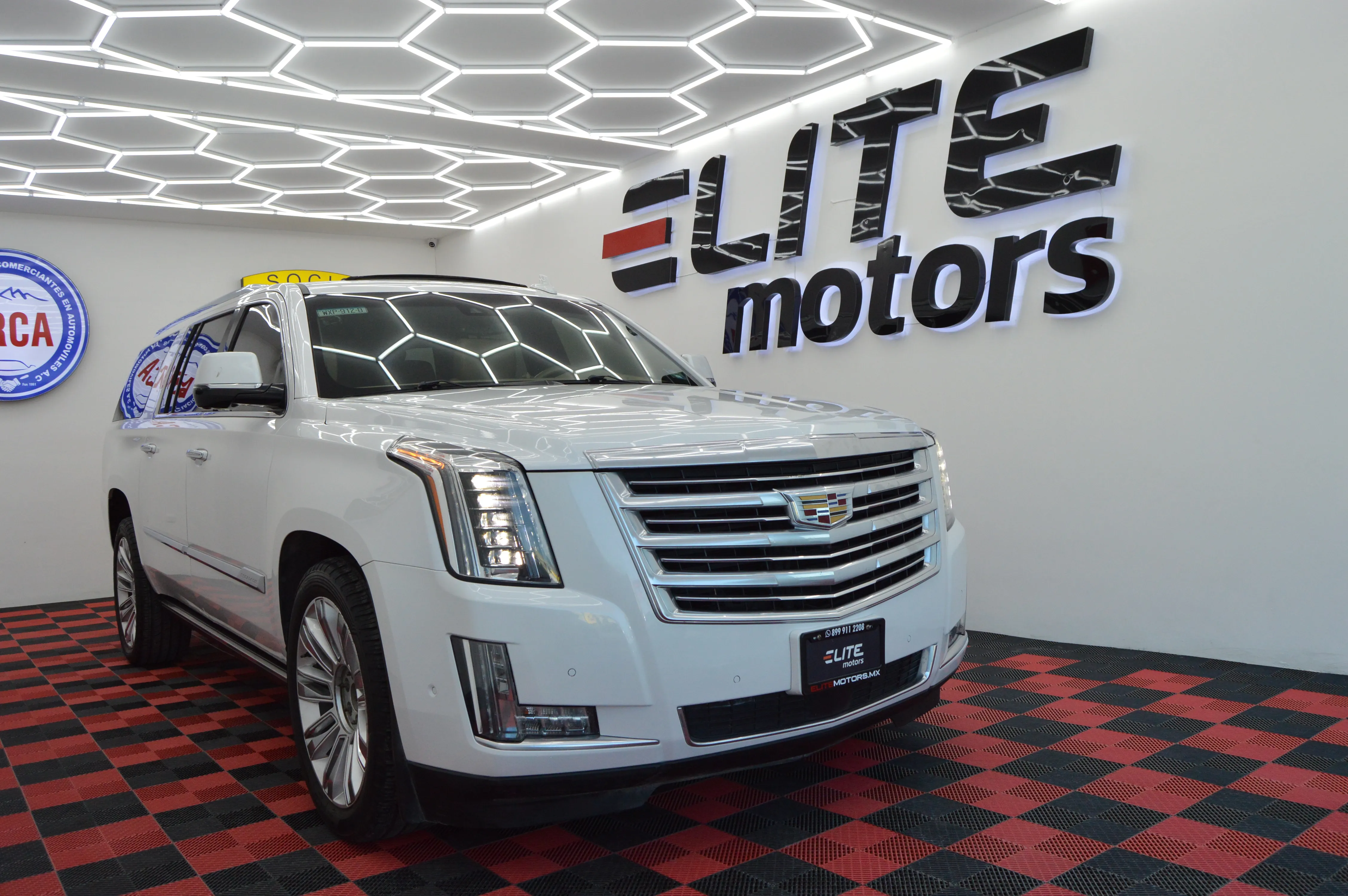 Escalade Platinum ESV