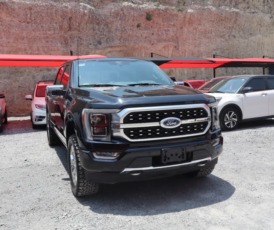 LOBO CREW CAB