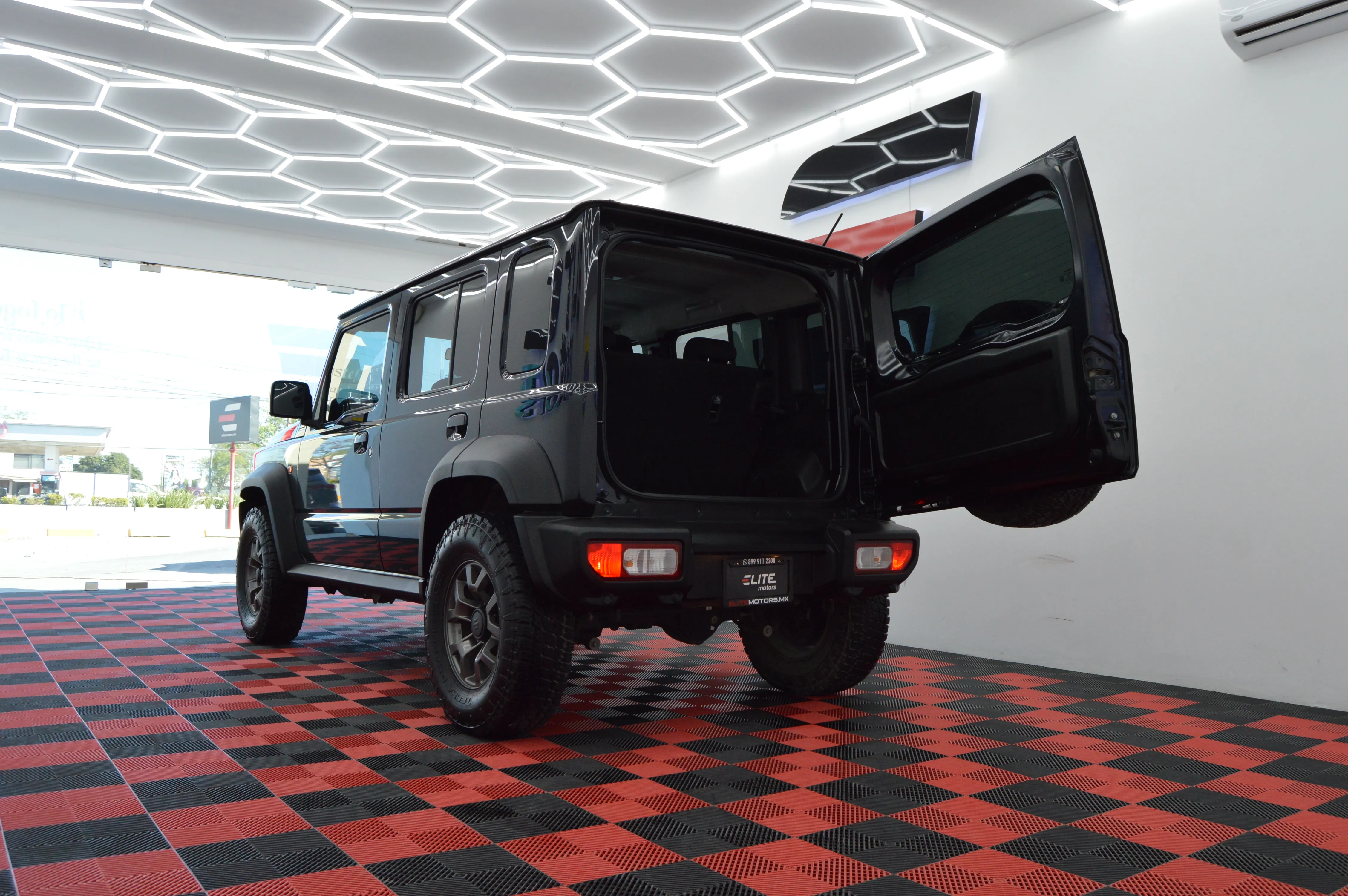 Suzuki Jimny GLX 2024