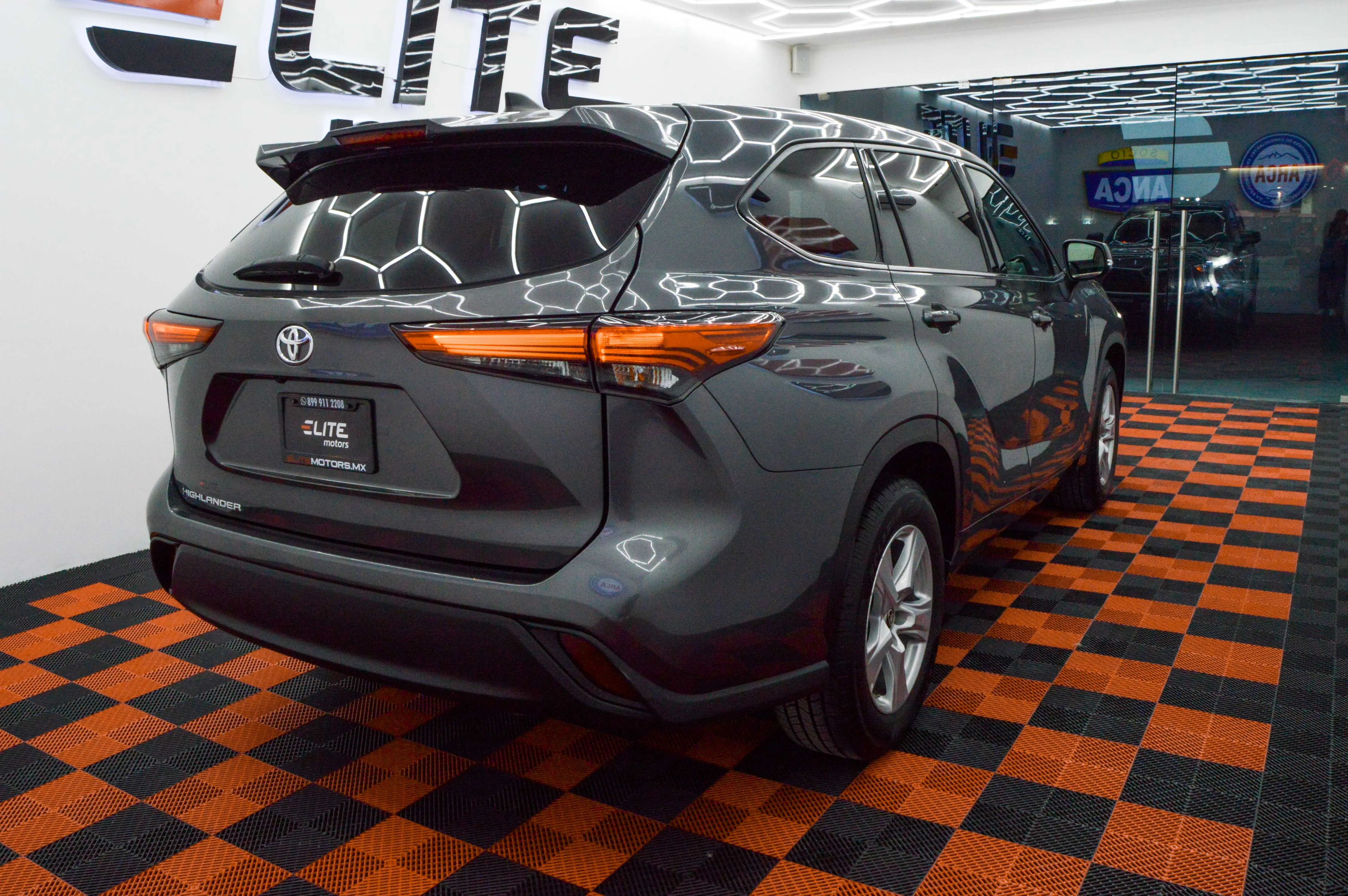 Toyota Highlander LE 2022